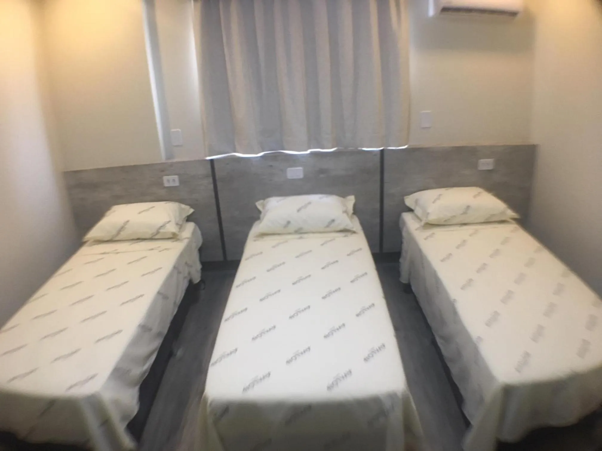 Decorative detail, Bed in Hotel Avalon Maringá Econômico