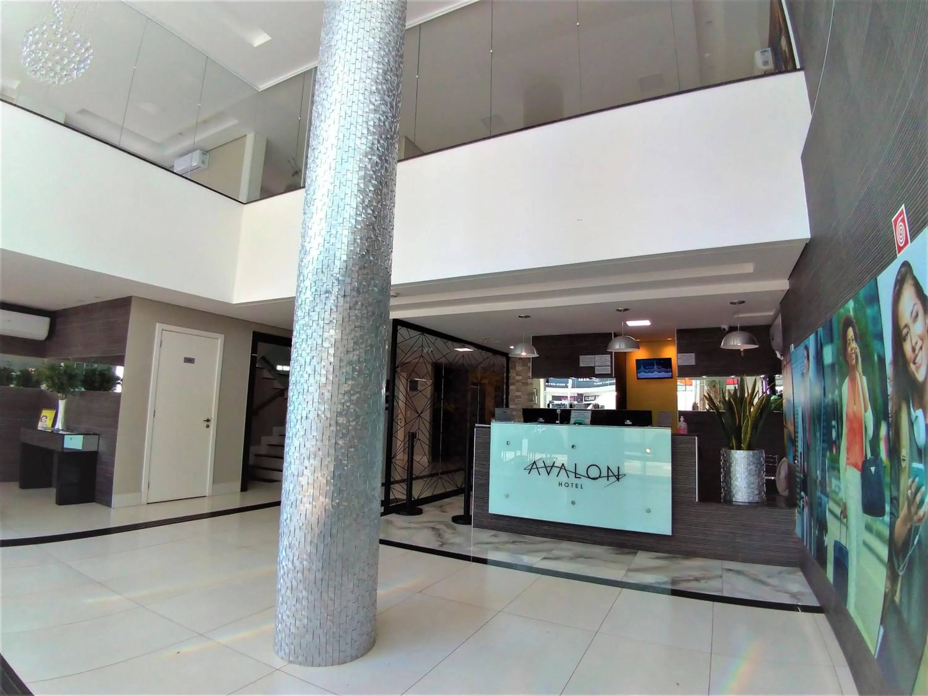 Lobby or reception in Hotel Avalon Maringá Econômico