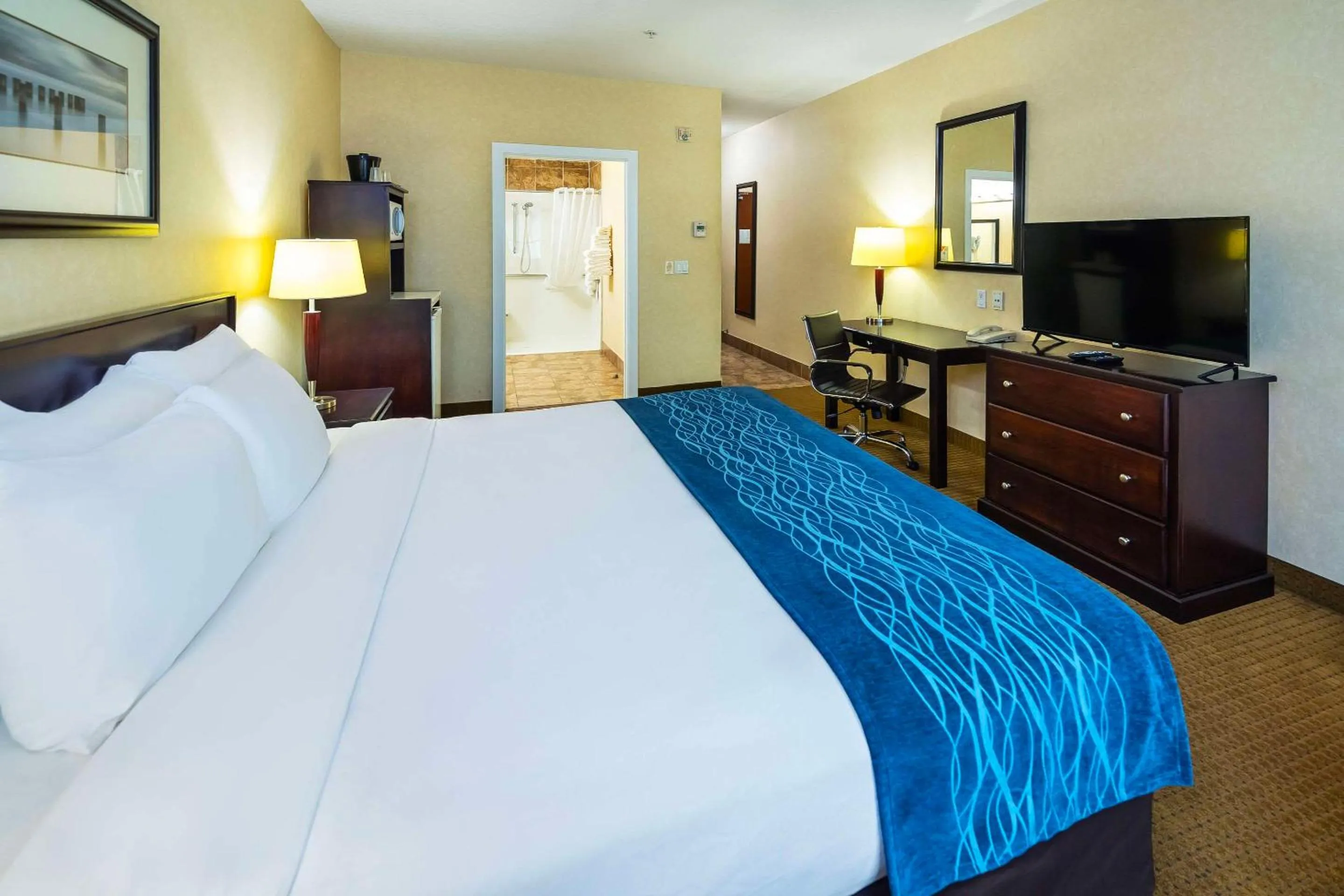 Bedroom, Bed in Comfort Inn & Suites