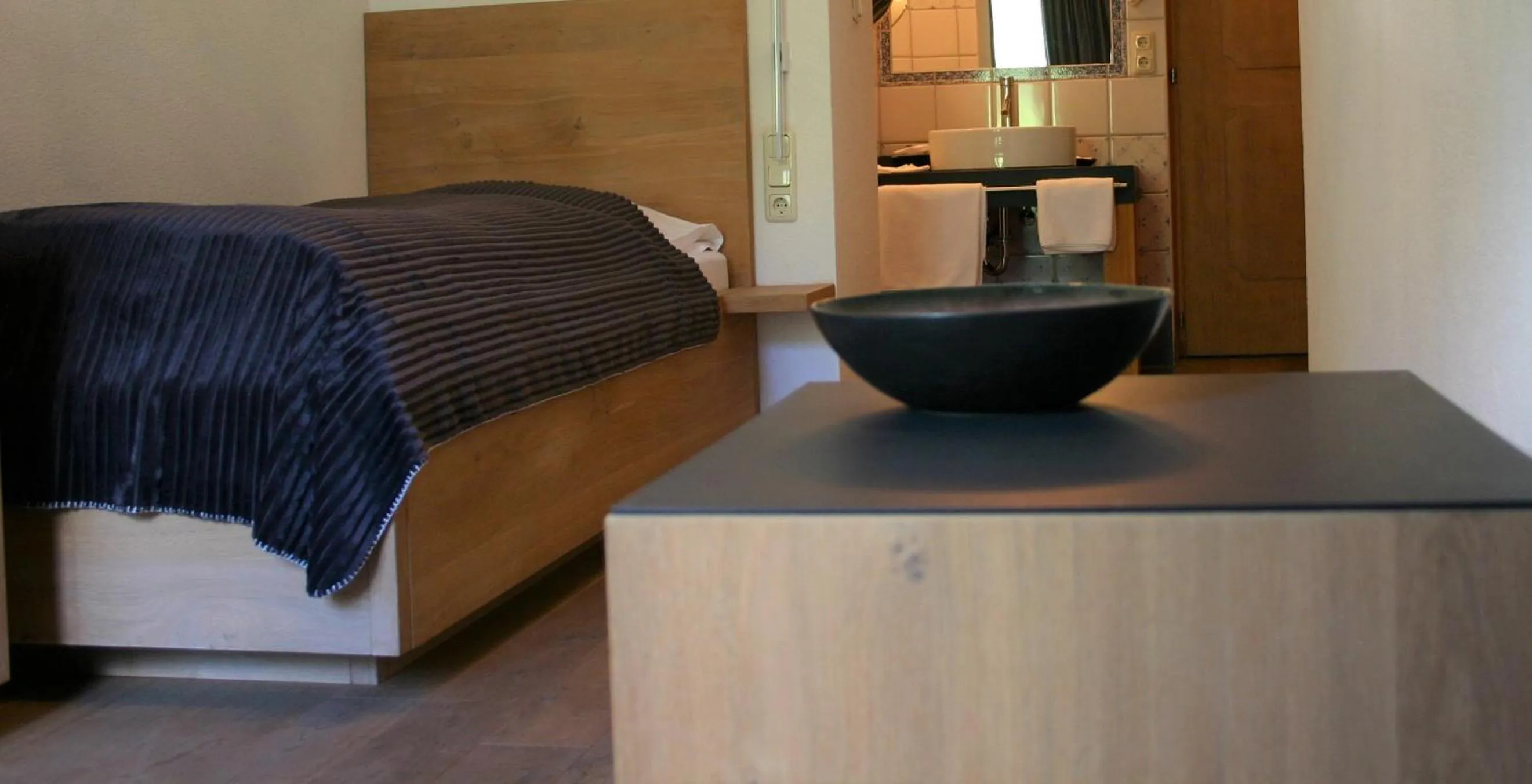 Photo of the whole room, Bed in MONTAFONLodge