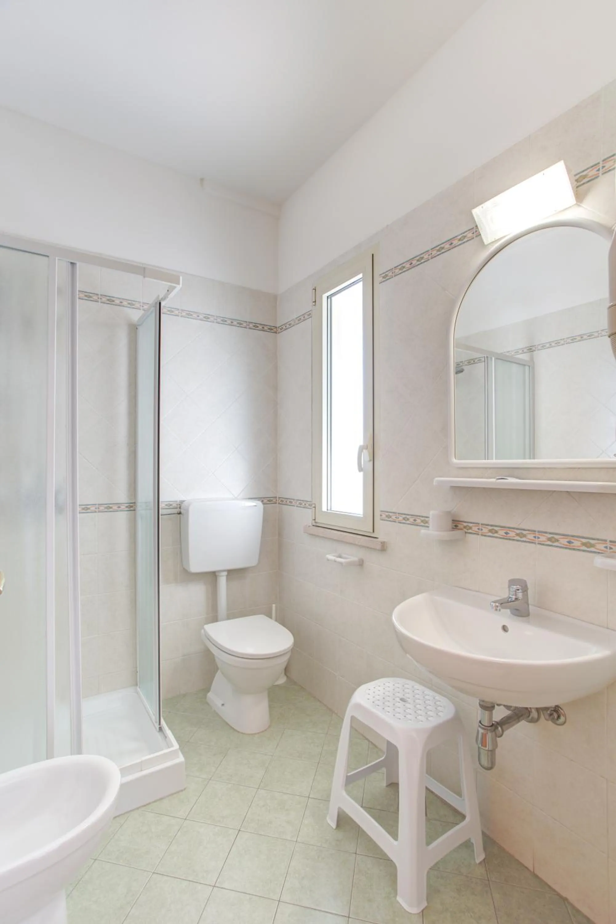 Shower in Hotel Amedea