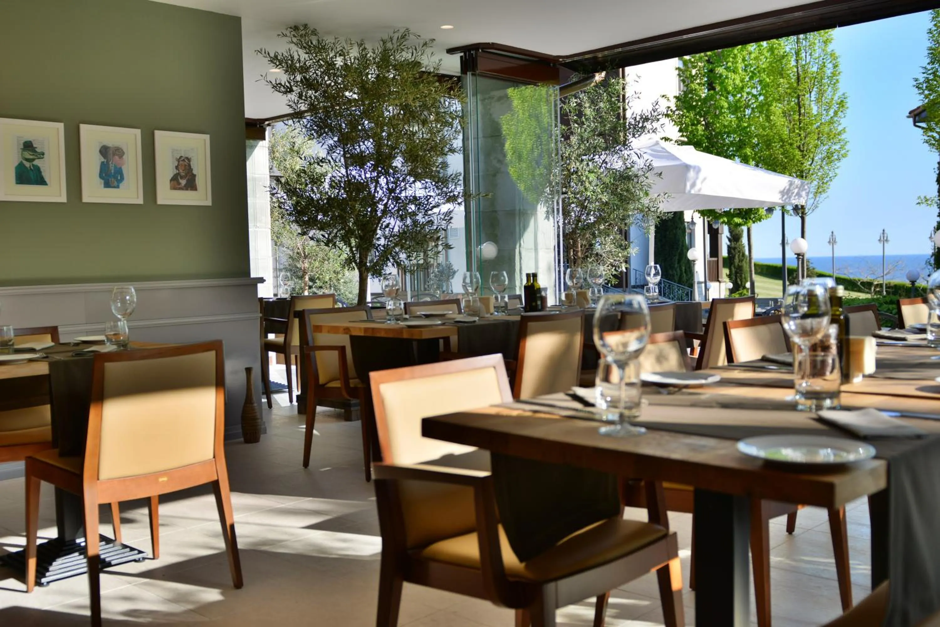 Restaurant/places to eat in Thracian Cliffs Golf & Beach Resort