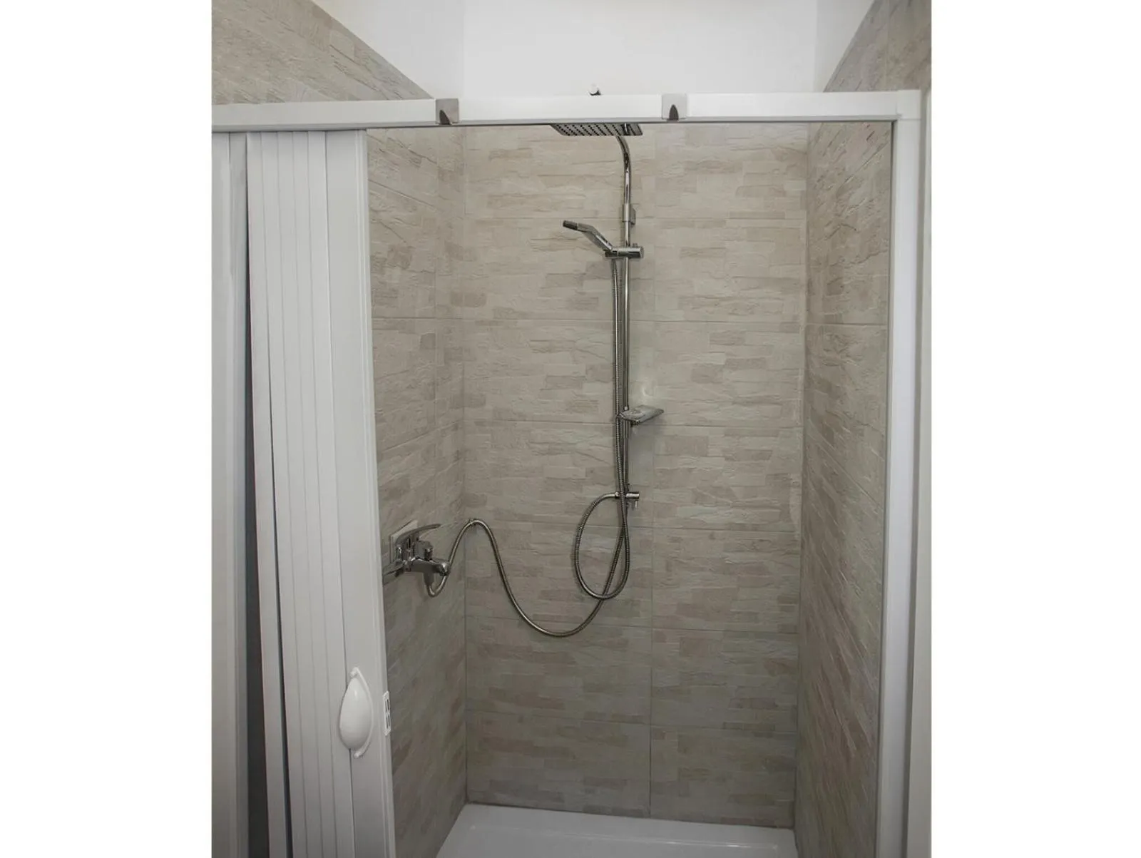 Shower in Enjoy Vida