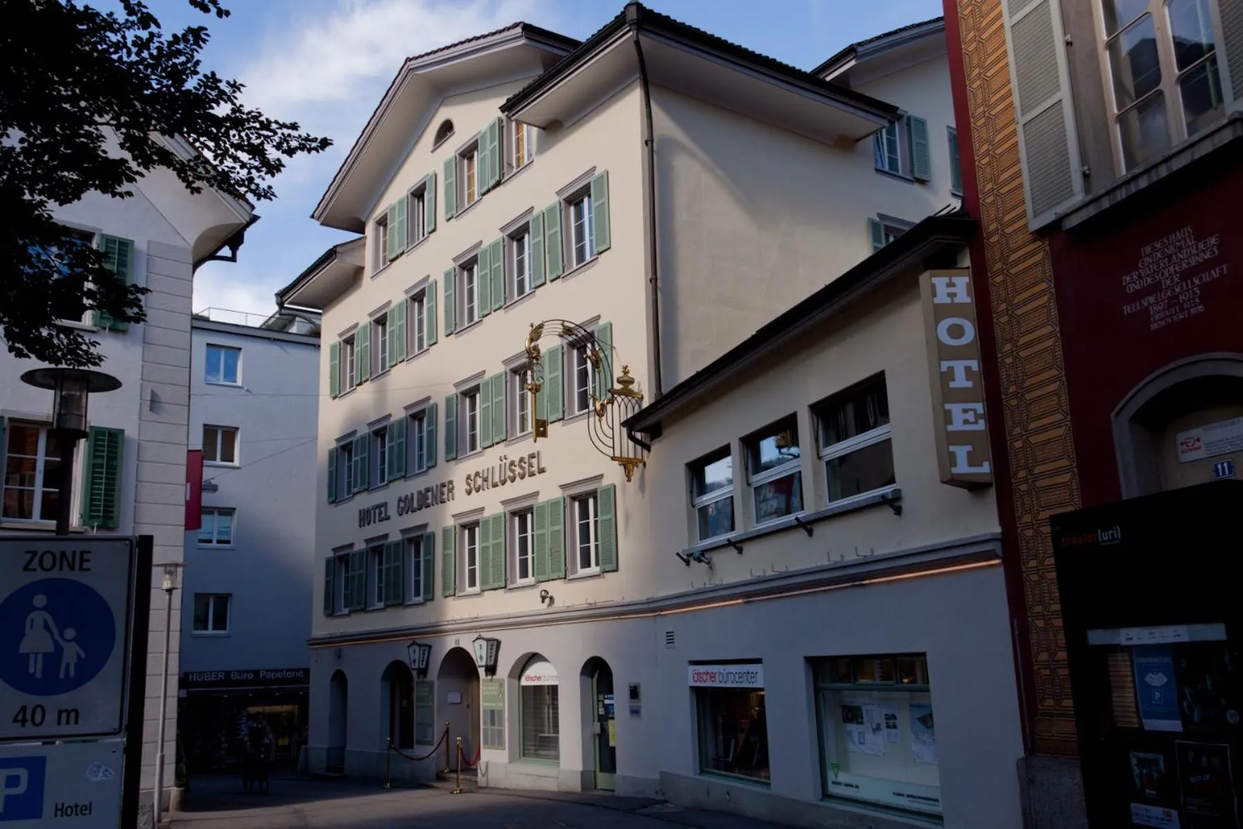 Property building in Hotel Goldener Schlüssel