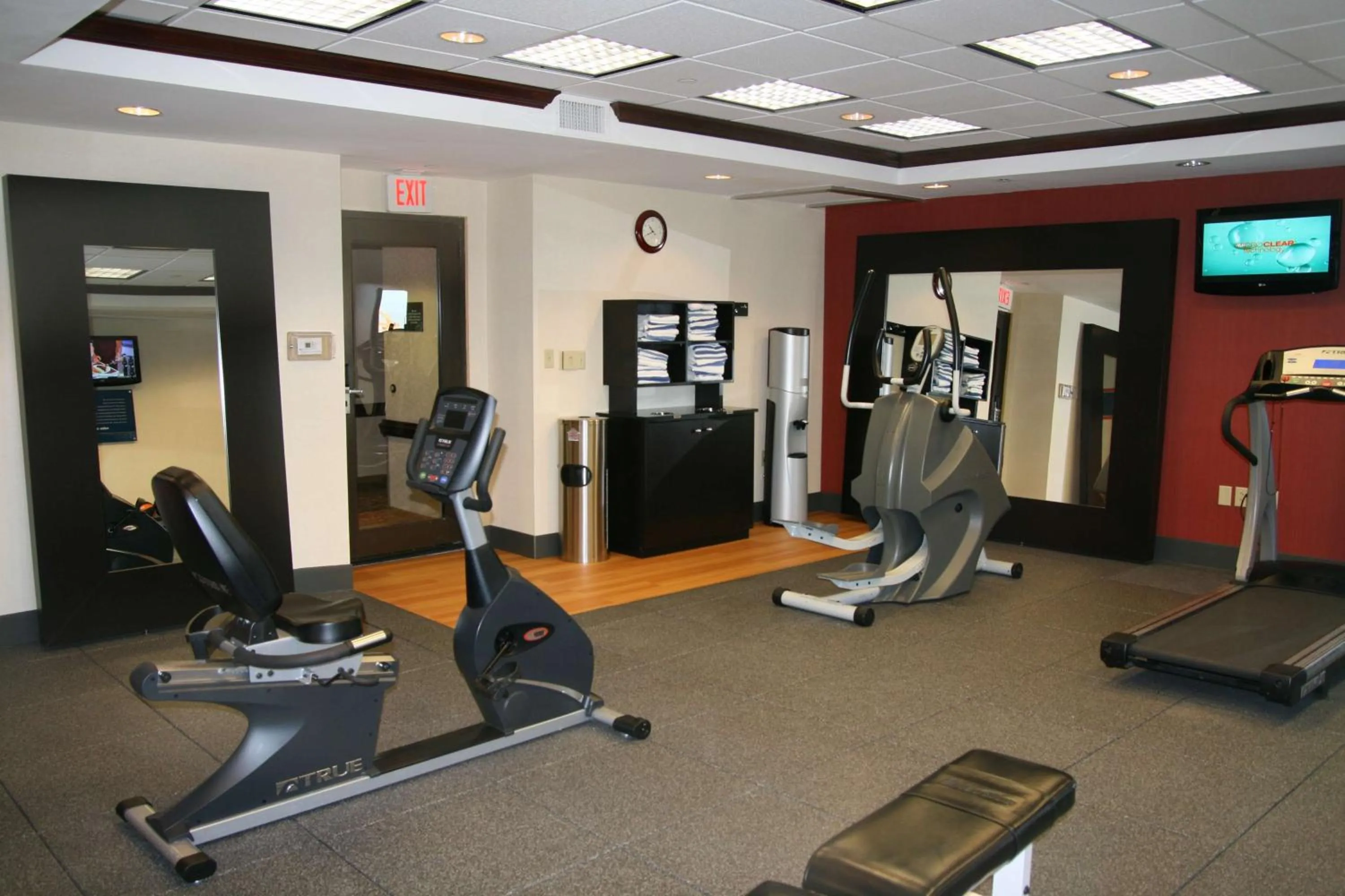 Fitness centre/facilities in Hampton Inn Olive Branch
