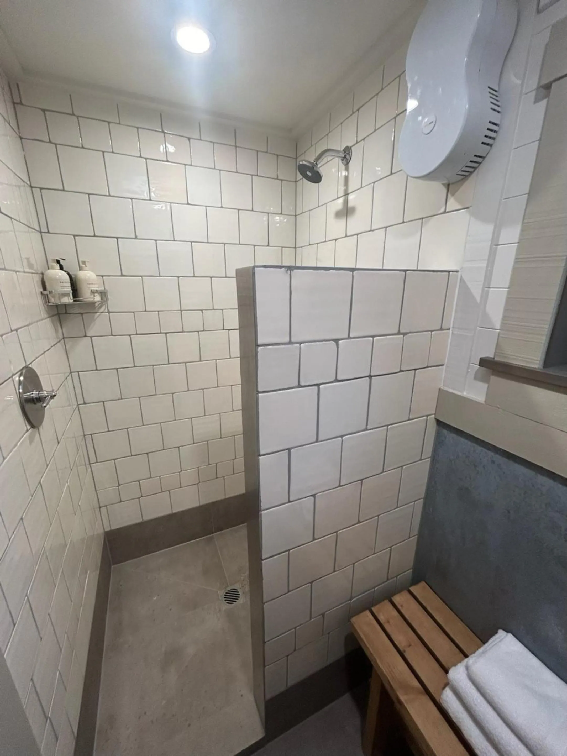 Shower in Headwaters Glenorchy Eco Lodge