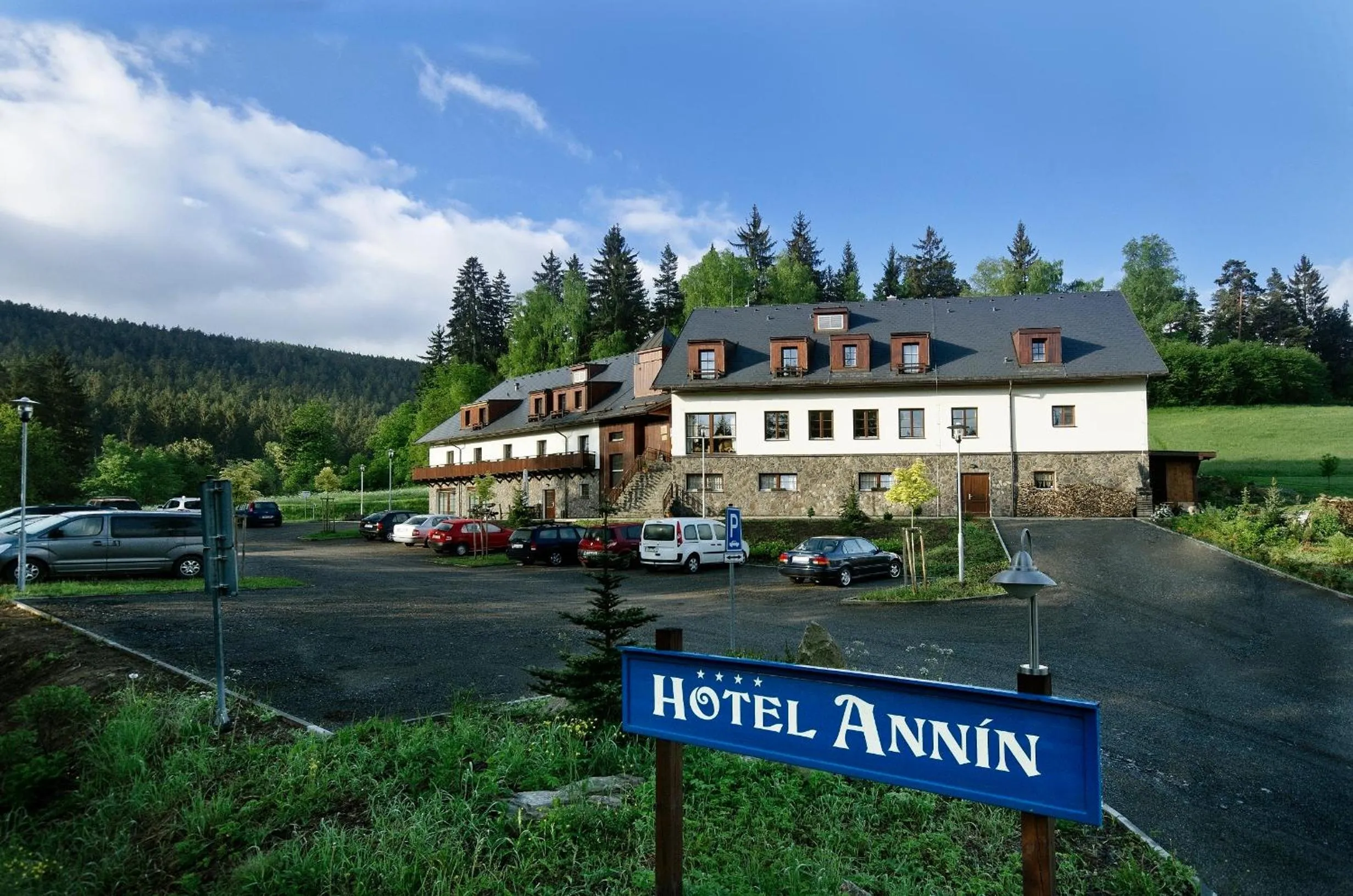 Area and facilities in Hotel Annín
