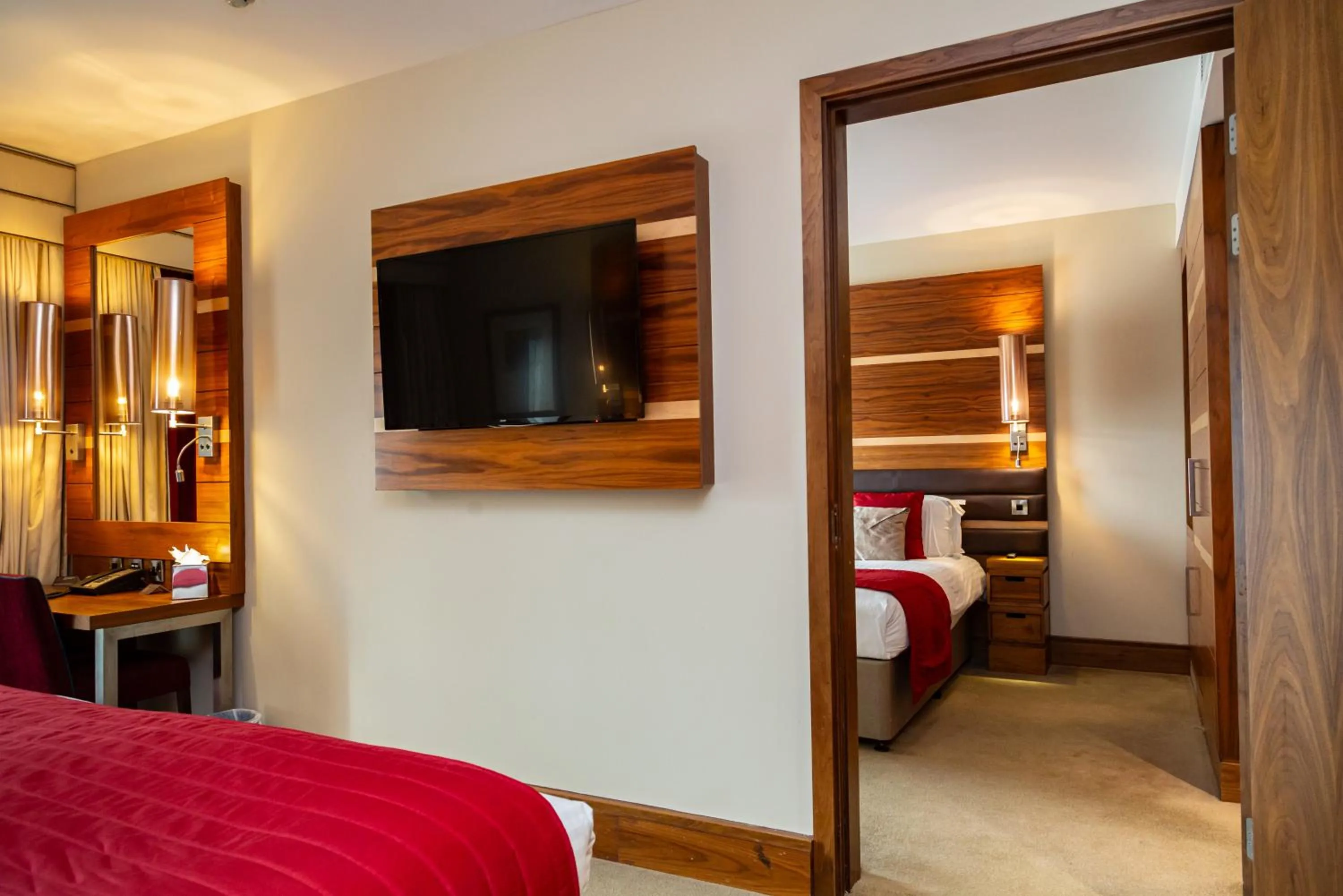 TV and multimedia, Bed in Casa Hotel