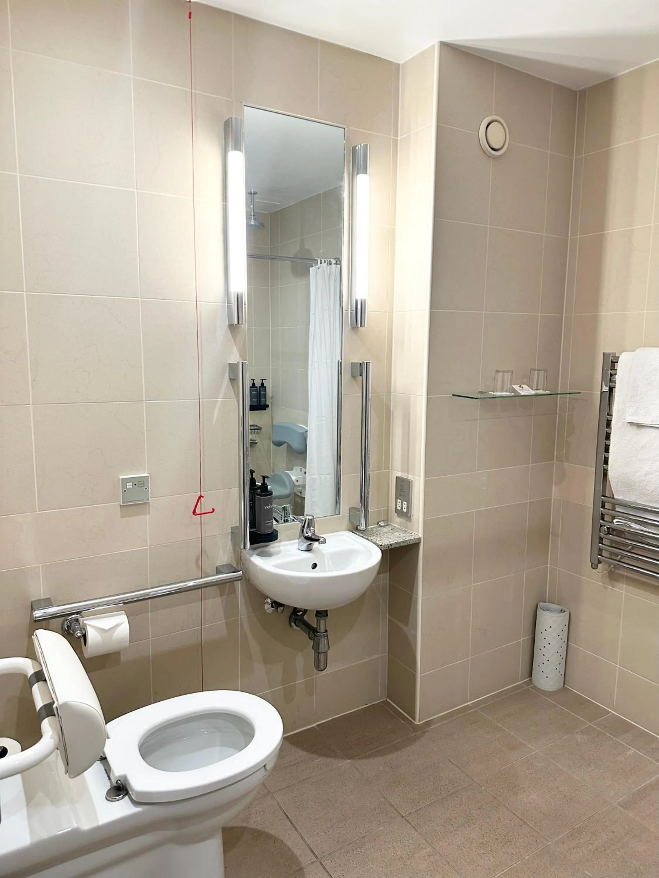 Toilet in Casa Hotel