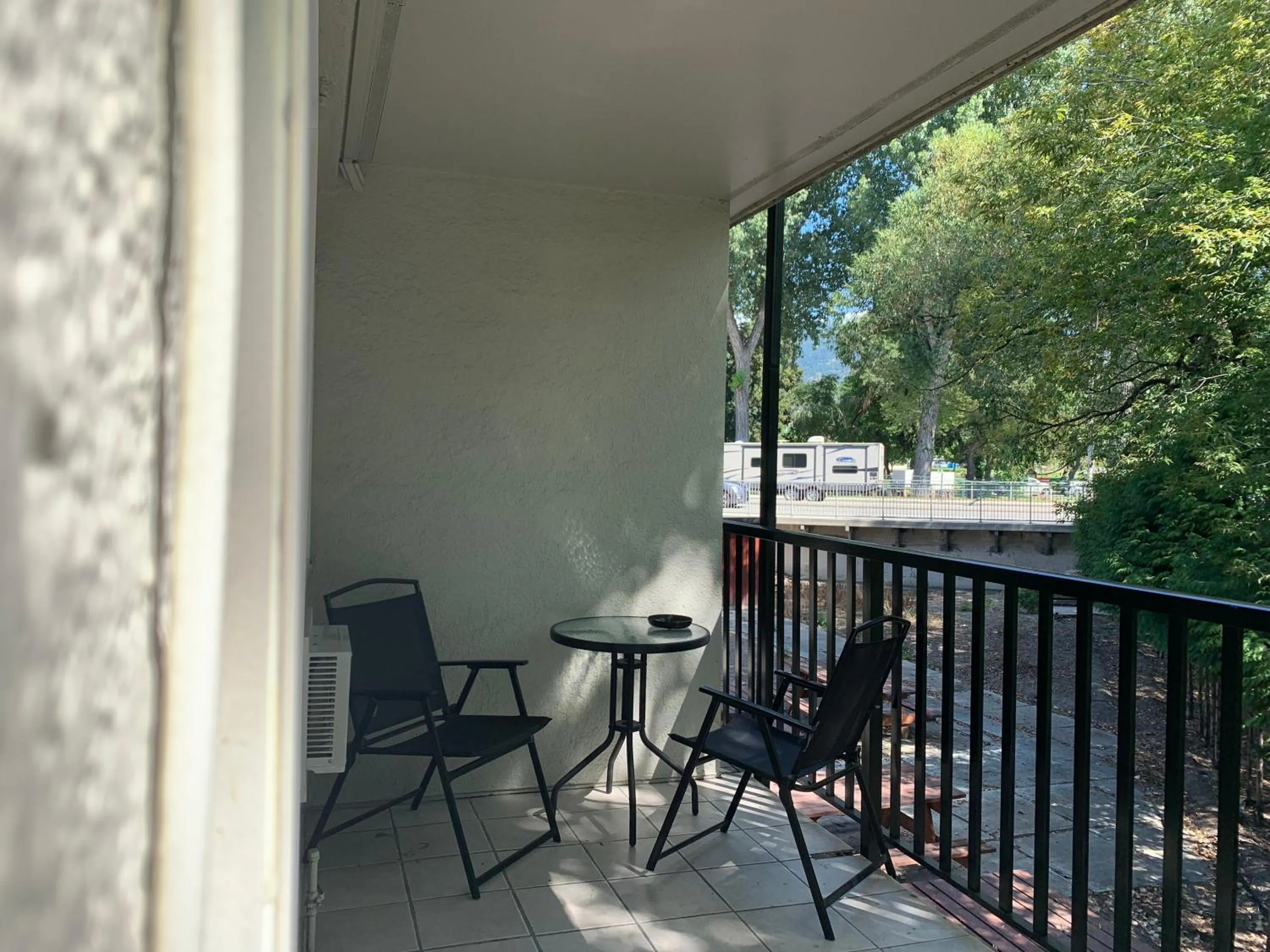 Okanagan Royal Park Inn by Elevate Rooms