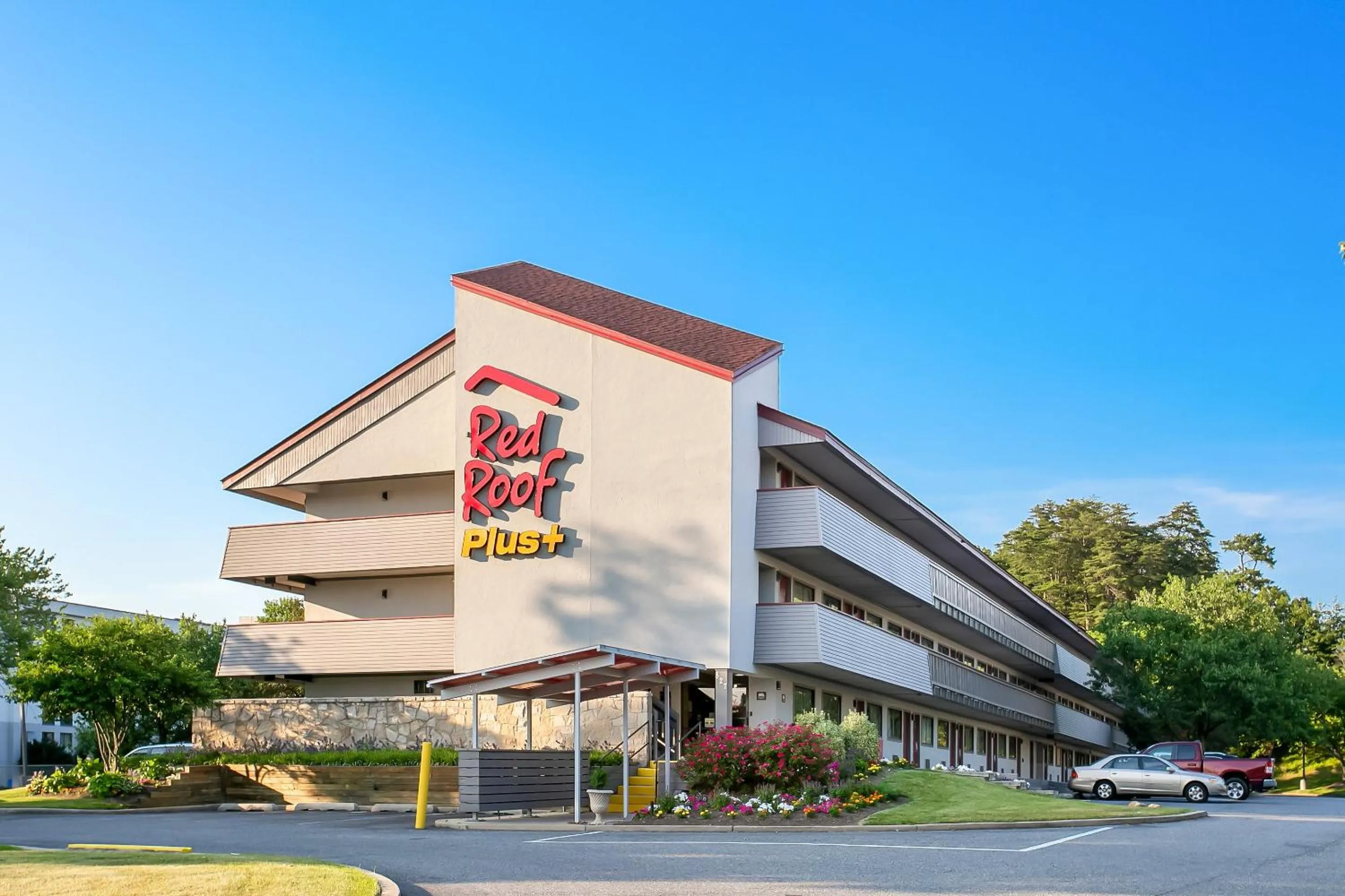 Property building in Red Roof Inn PLUS+ Baltimore-Washington DC/BWI Airport