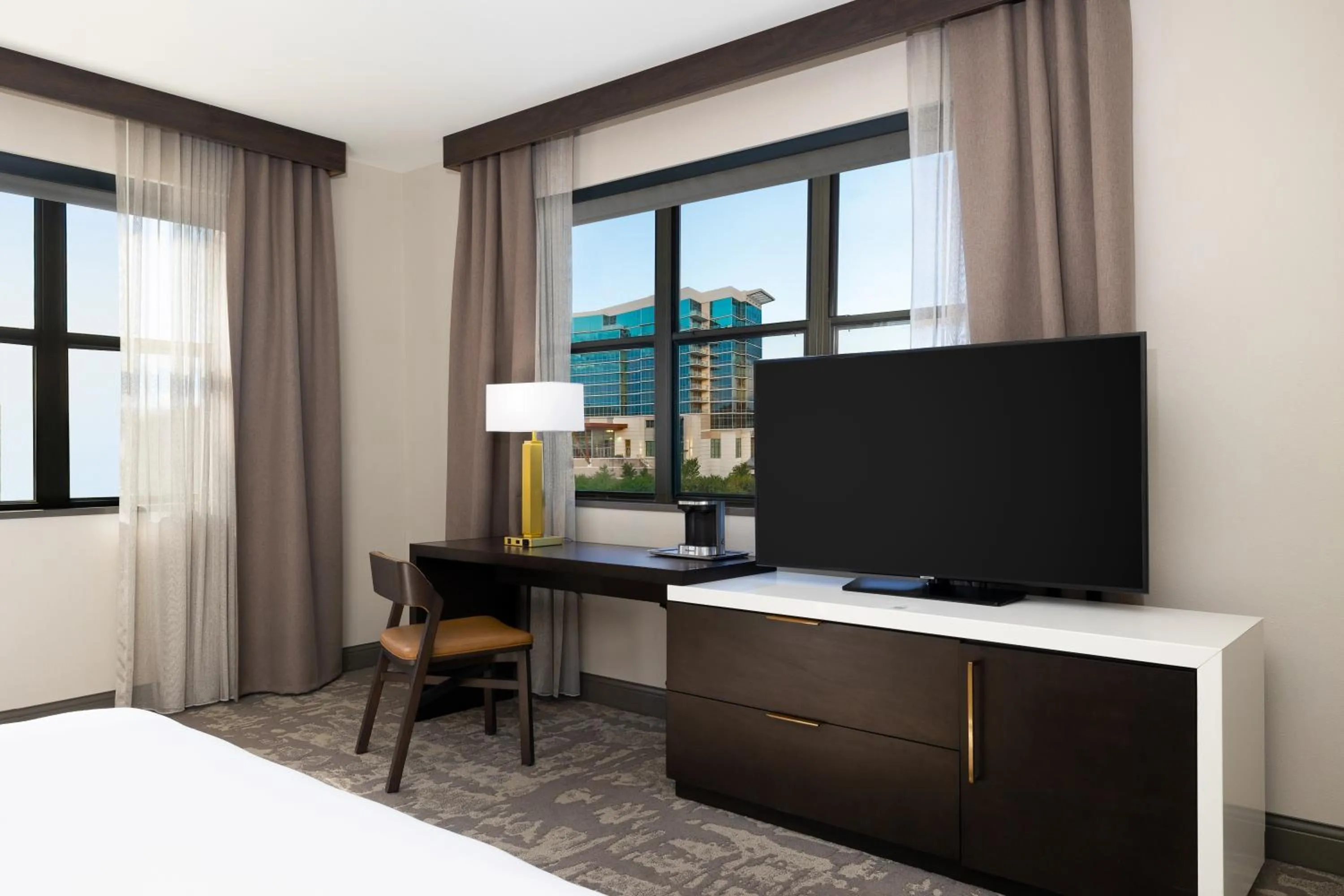 TV and multimedia, Bed in Hilton Promenade Branson Landing