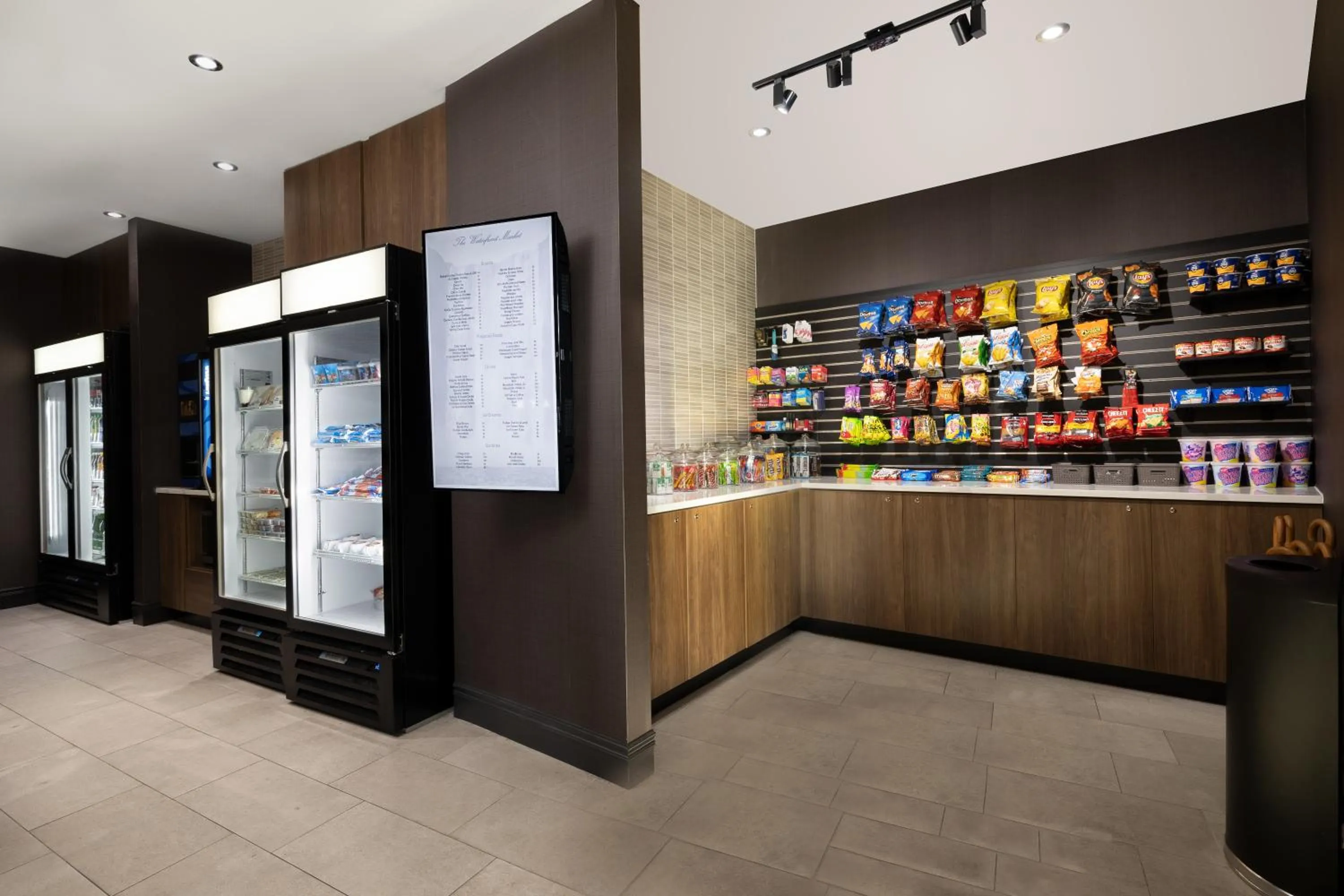 Food in Hilton Promenade Branson Landing