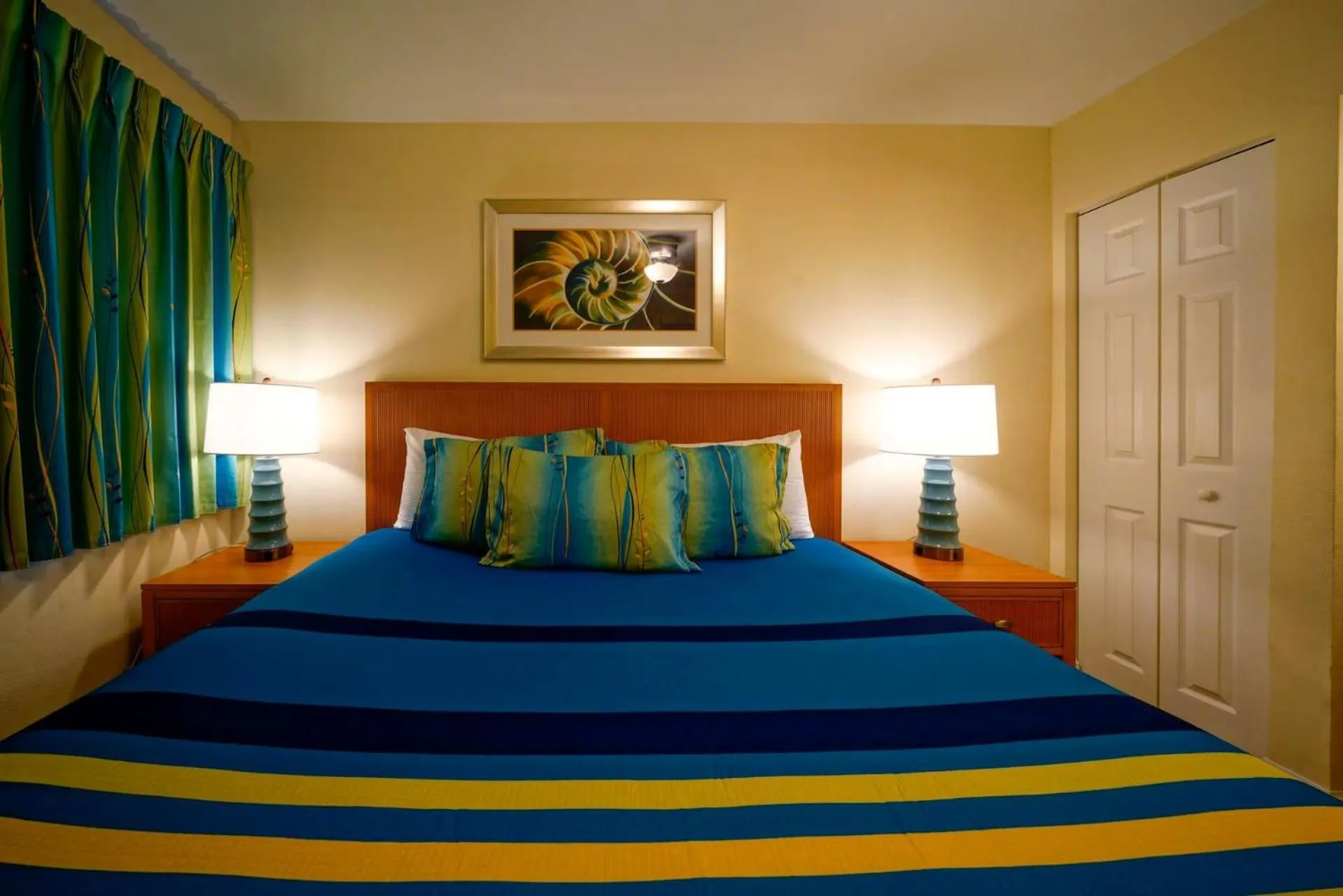 Bed in La Costa Beach Club