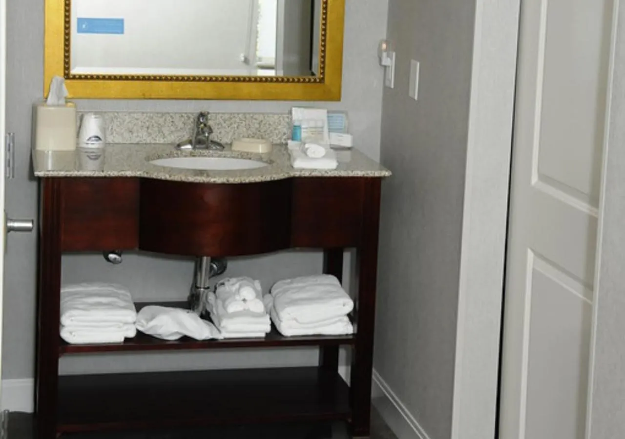 Bathroom in Hampton Inn & Suites Redding