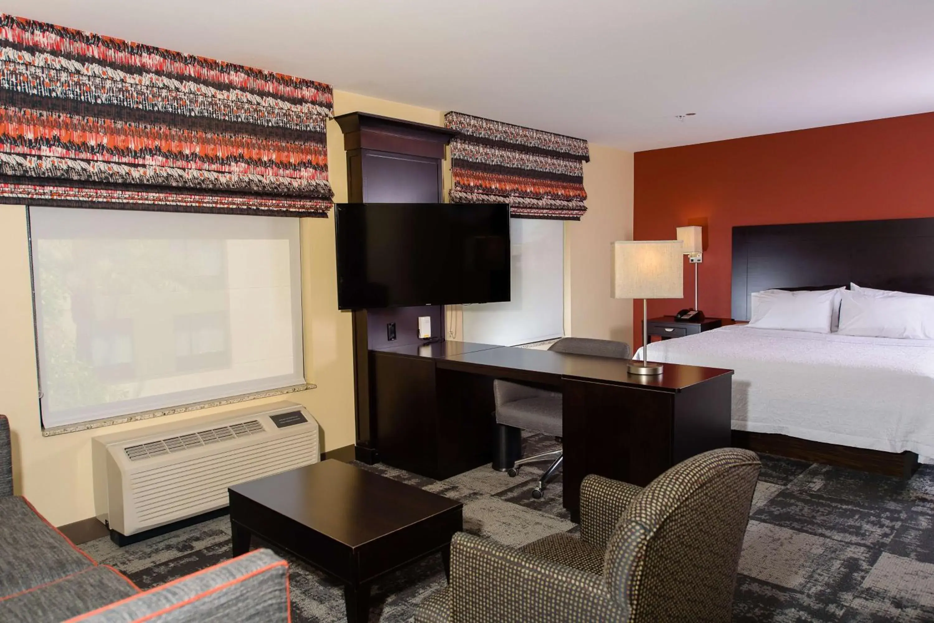 King Studio Suite - Non-Smoking in Hampton Inn & Suites Phoenix Chandler Fashion Center King Studio Suite - Non-Smoking in Hampton Inn & Suites Phoenix Chandler Fashion Center