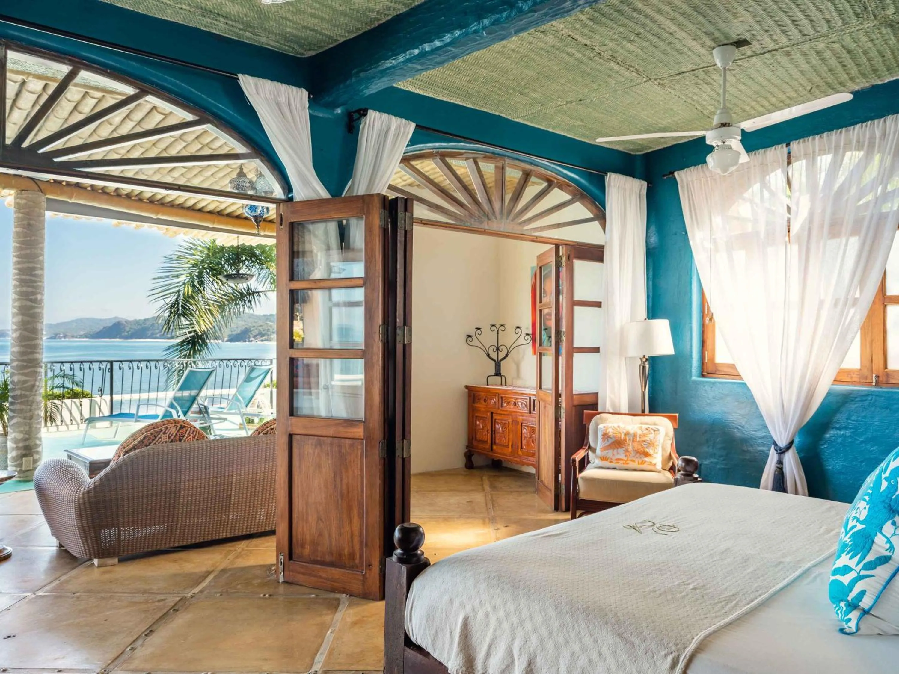 Bed in Villa Amor
