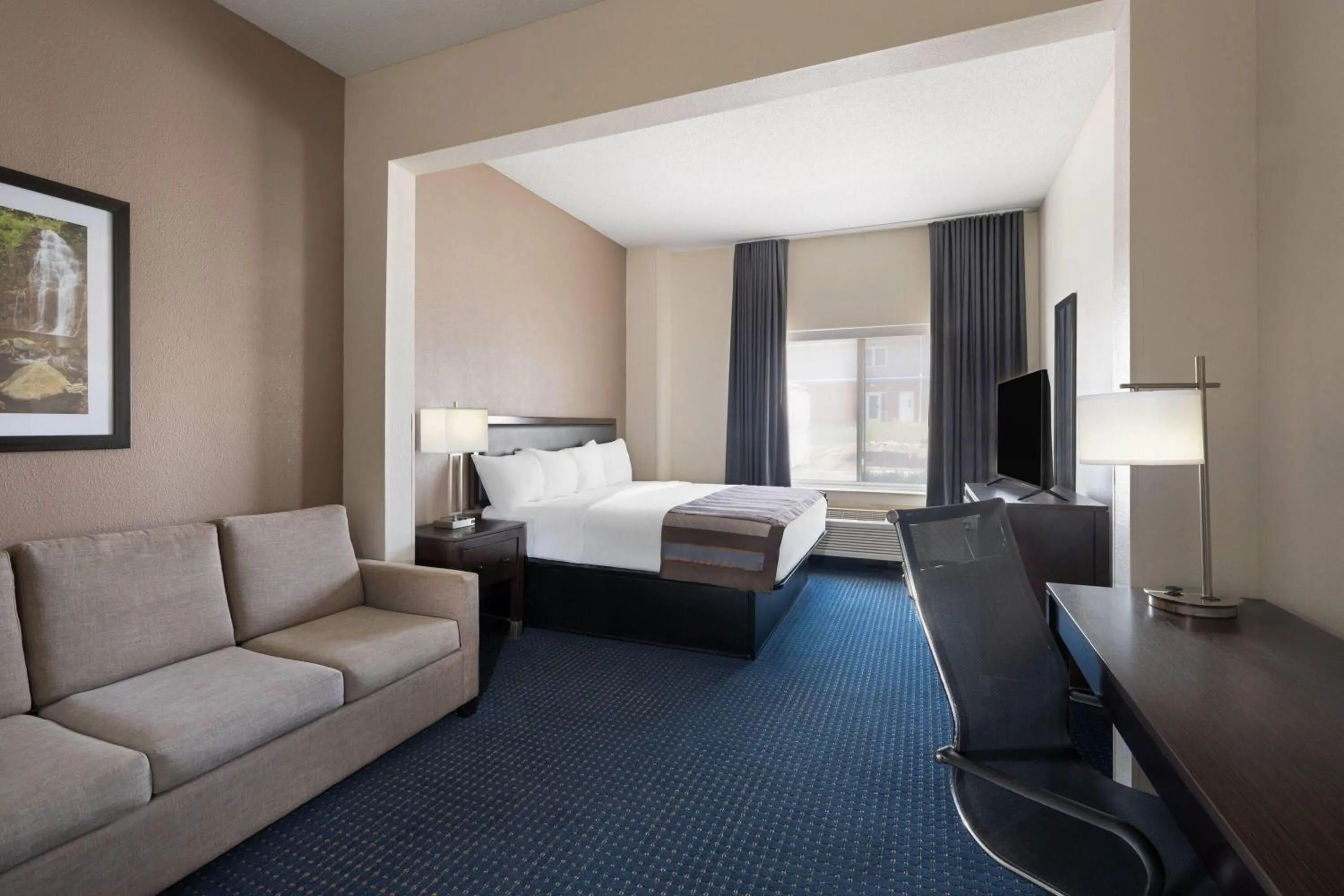 Photo of the whole room, Bed in Wingate by Wyndham Augusta Fort Eisenhower