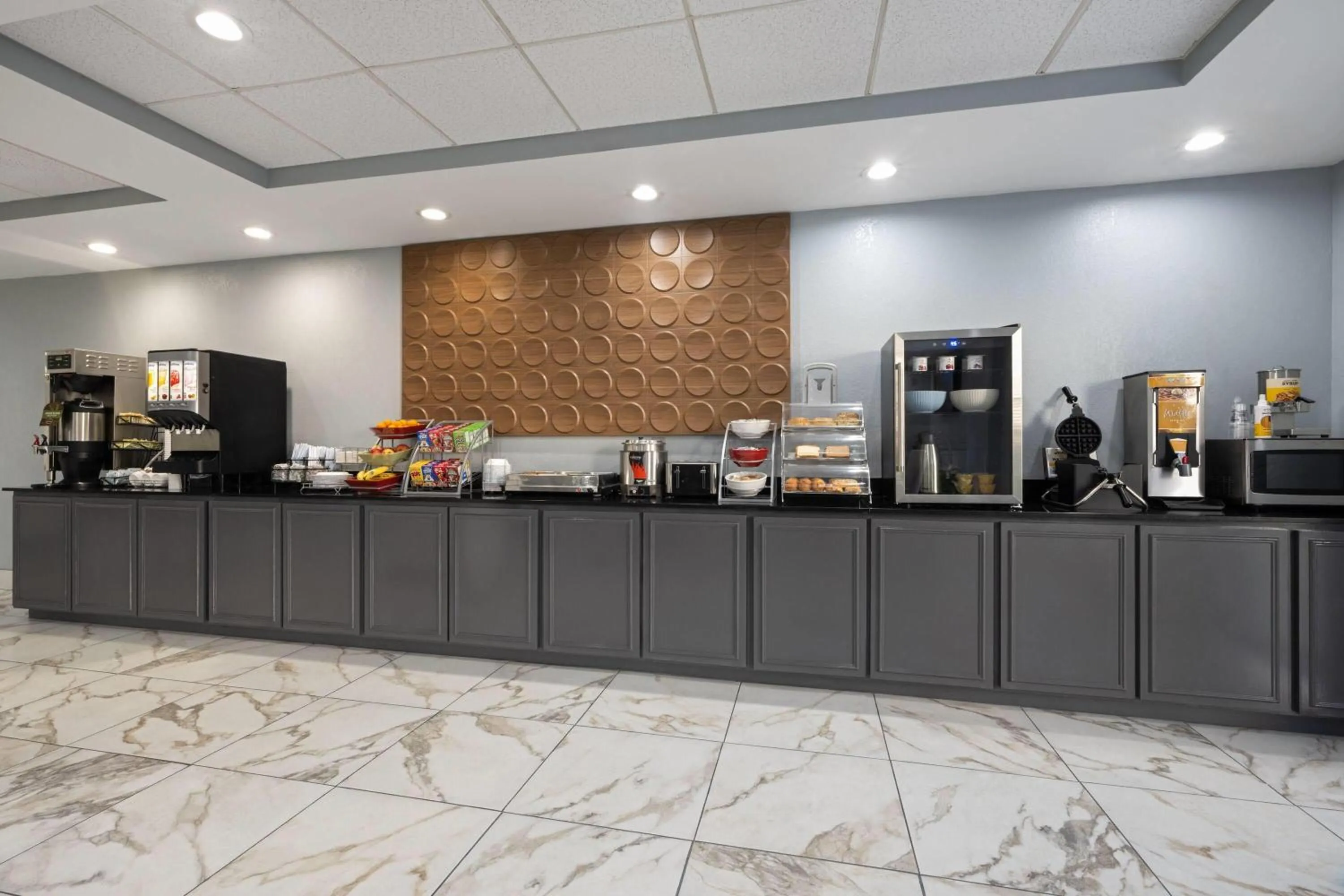 Breakfast in Wingate by Wyndham Augusta Fort Eisenhower