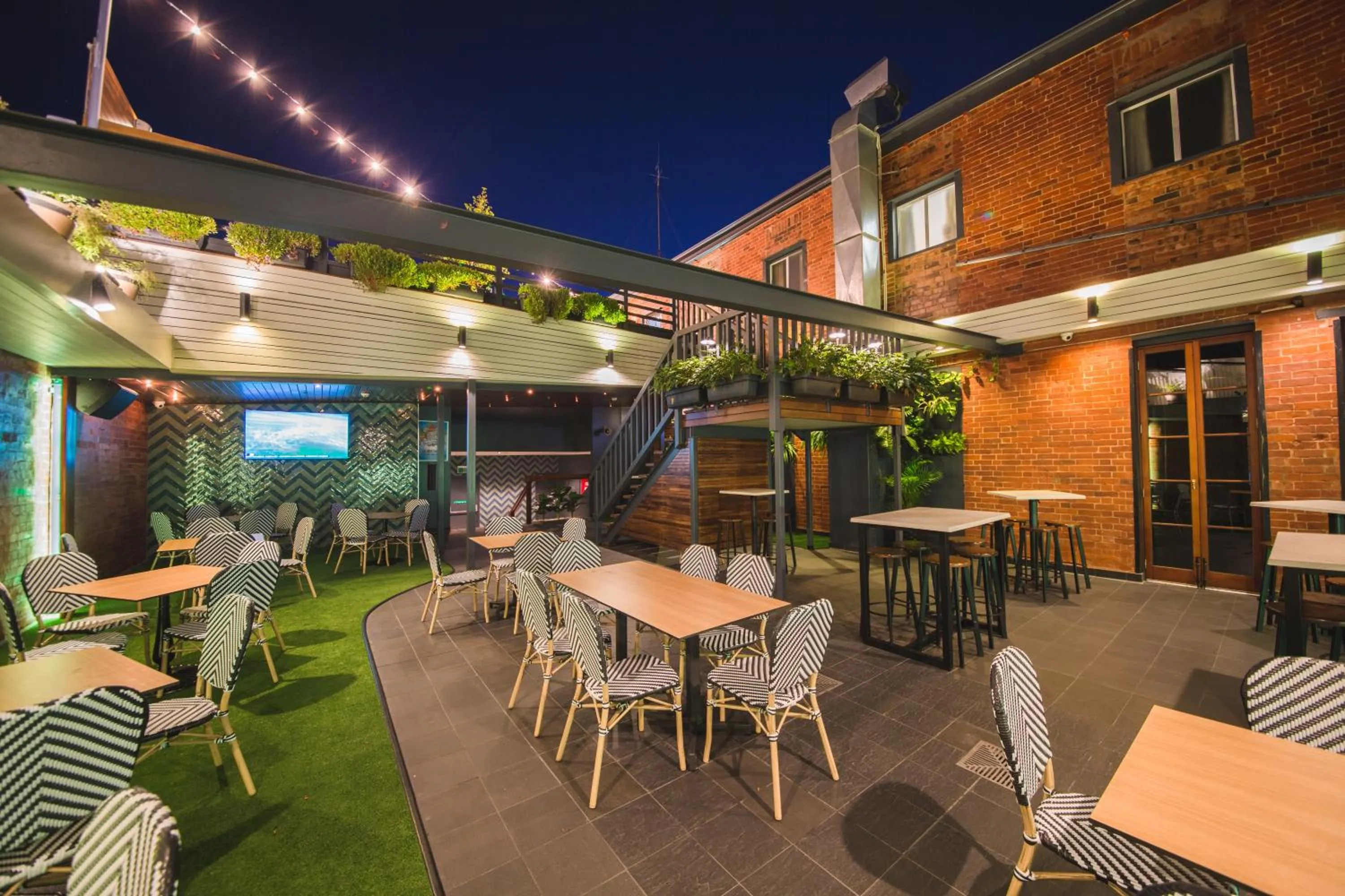 Restaurant/places to eat in Heritage Hotel Rockhampton
