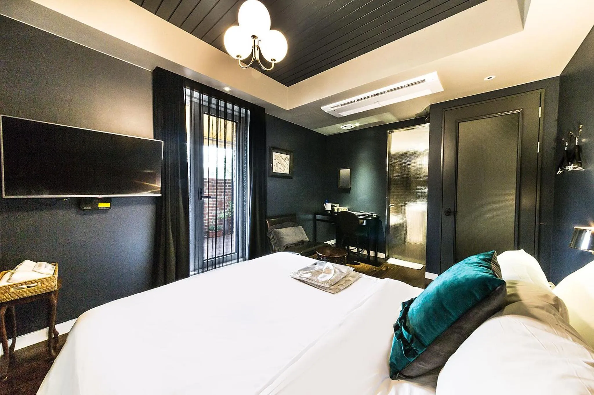 Photo of the whole room, Bed in Roseto Hotel