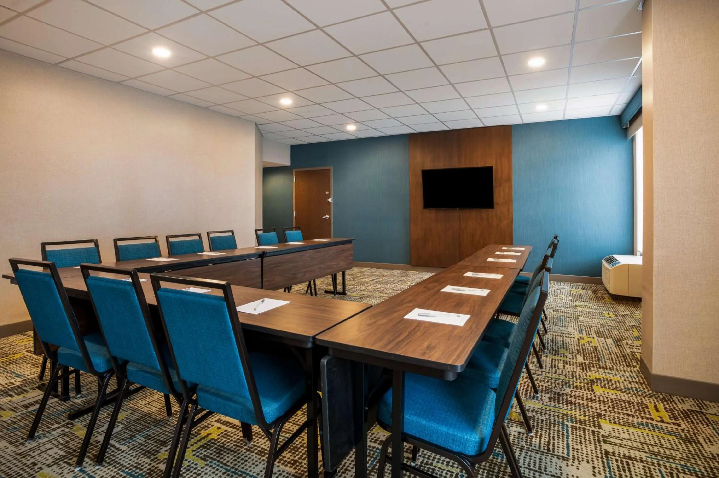 Meeting/conference room in Hampton Inn Gadsden