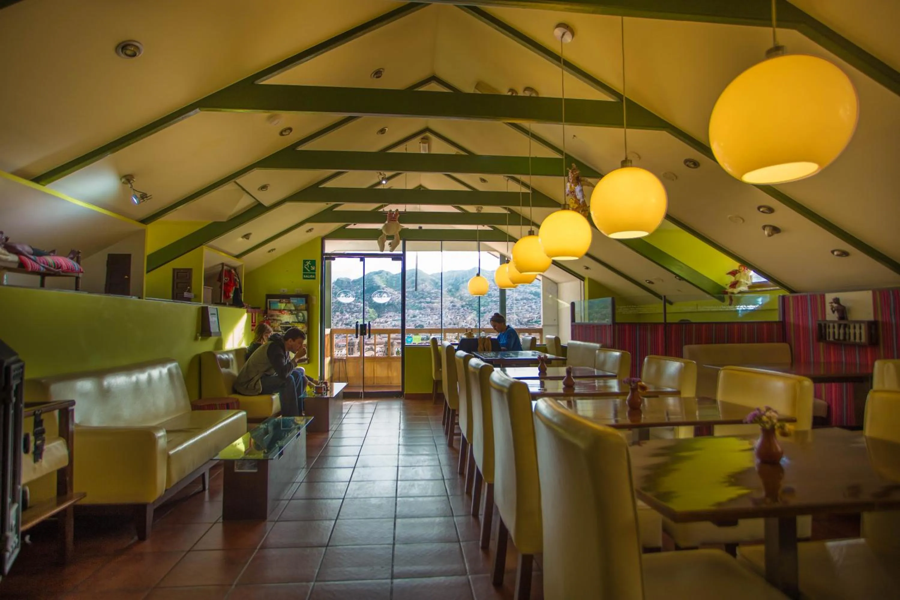 Restaurant/places to eat in Eco-Hotel Pension Alemana