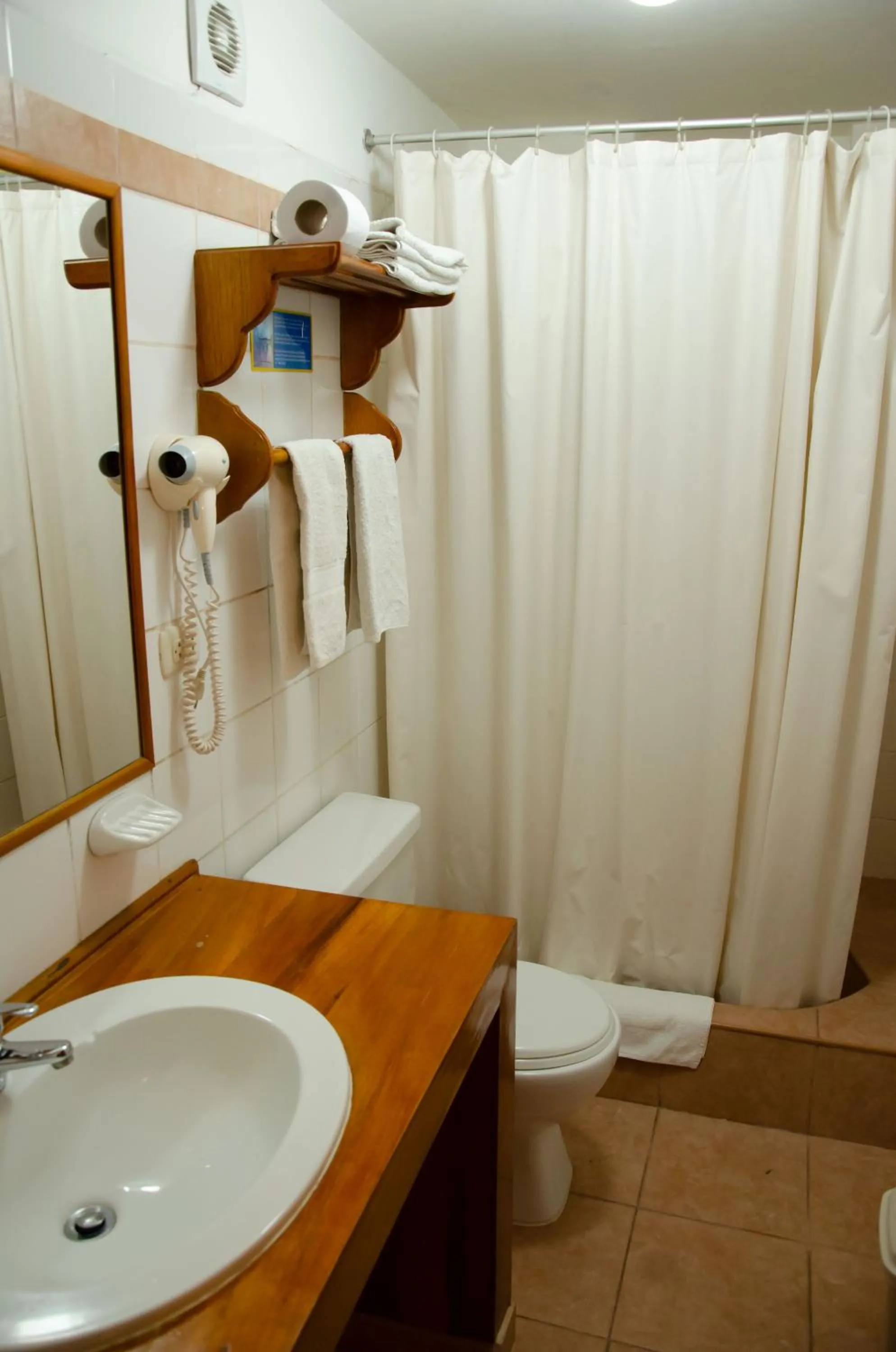 Bathroom in Eco-Hotel Pension Alemana