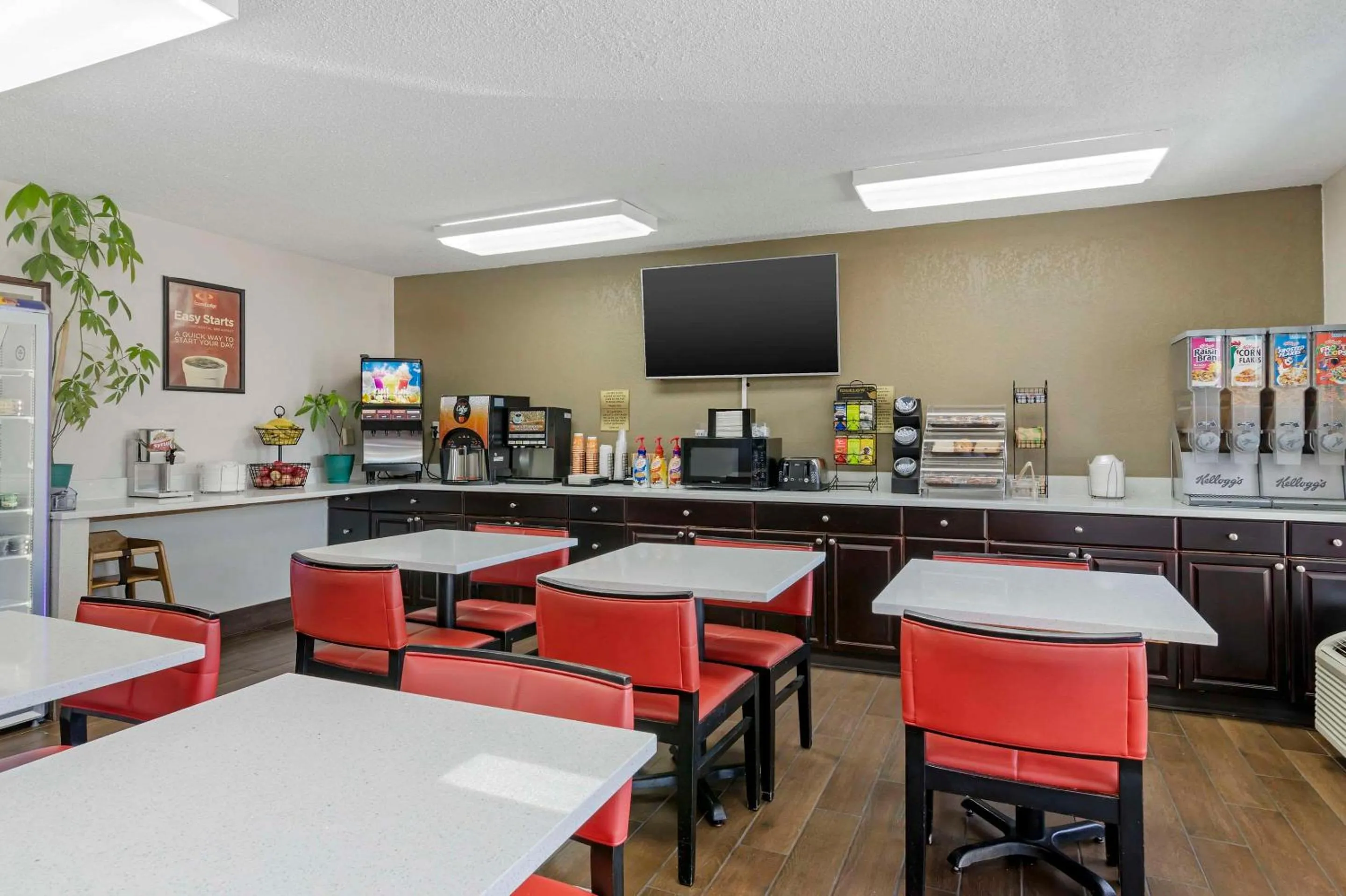 Breakfast in Econo Lodge Augusta, Downtown