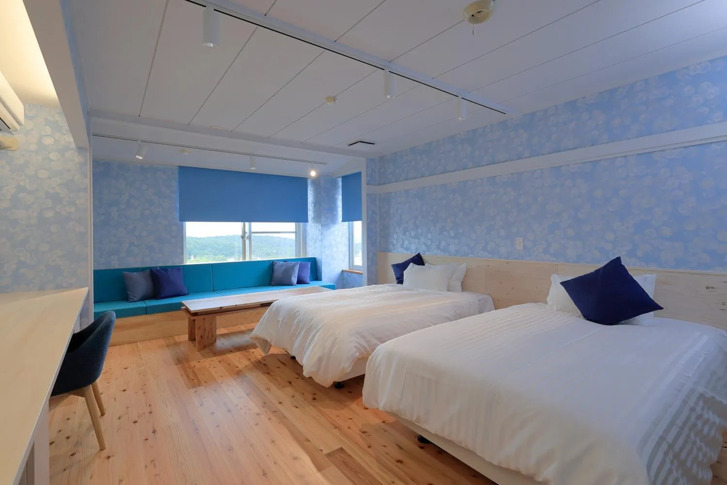 Bed in mt. inn(マウントイン）