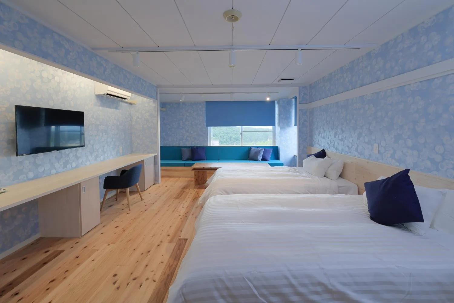 Bed in mt. inn(マウントイン）