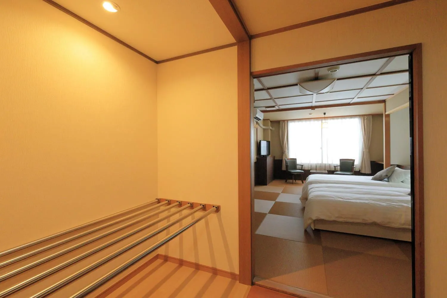 Bed in mt. inn(マウントイン）