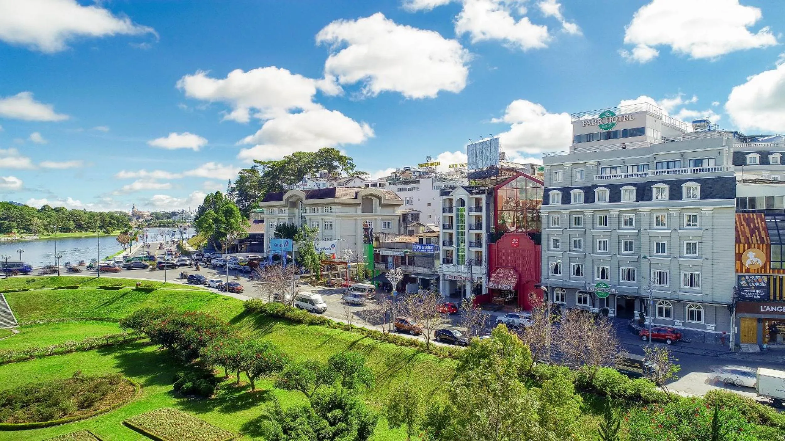 Property building in Khách sạn Park Hotel Dalat