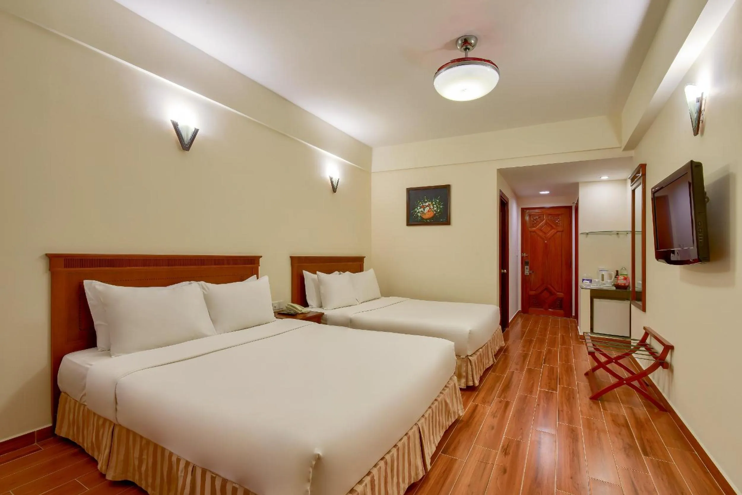 Photo of the whole room, Bed in Khách sạn Park Hotel Dalat