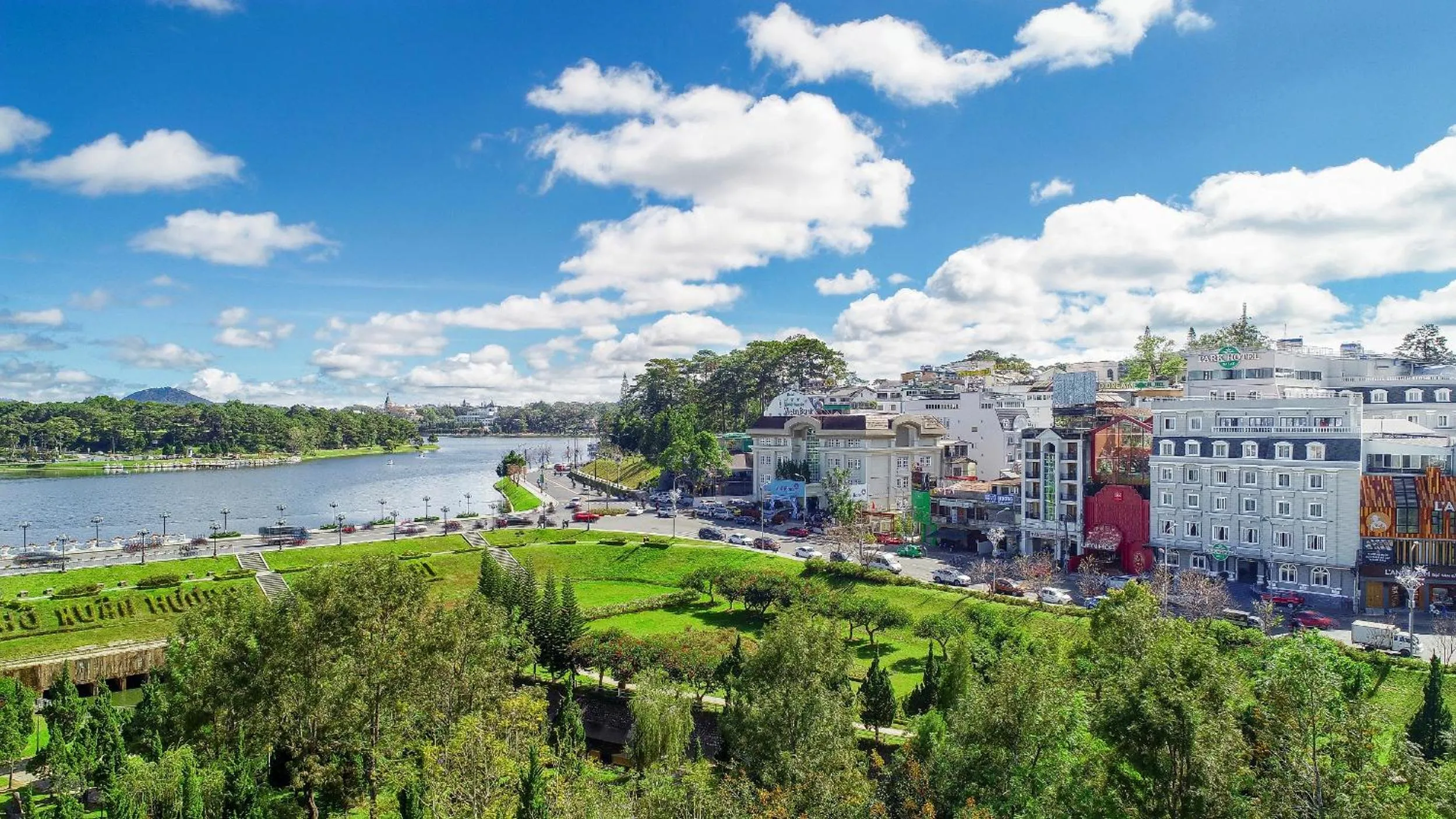Neighbourhood in Khách sạn Park Hotel Dalat