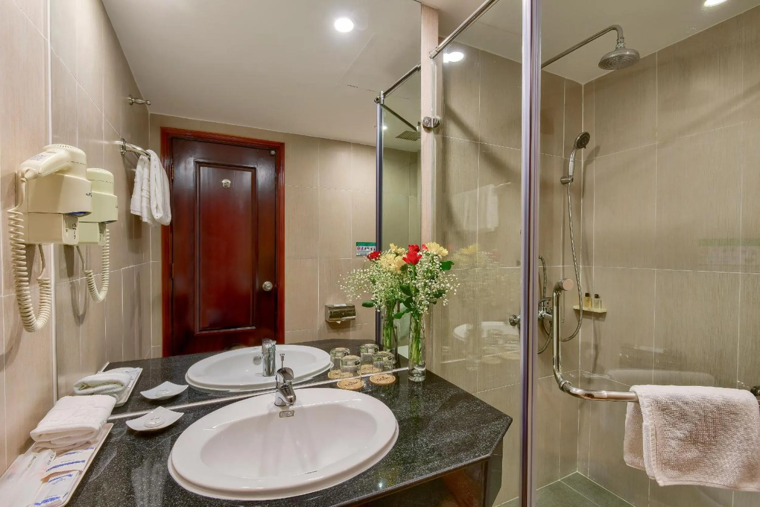 Bathroom in Khách sạn Park Hotel Dalat