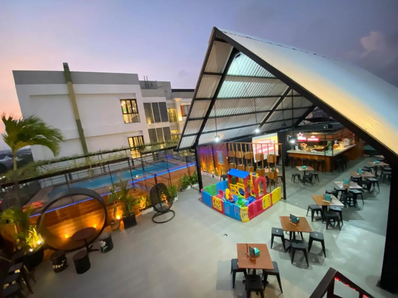 Property building in Regantris Malioboro