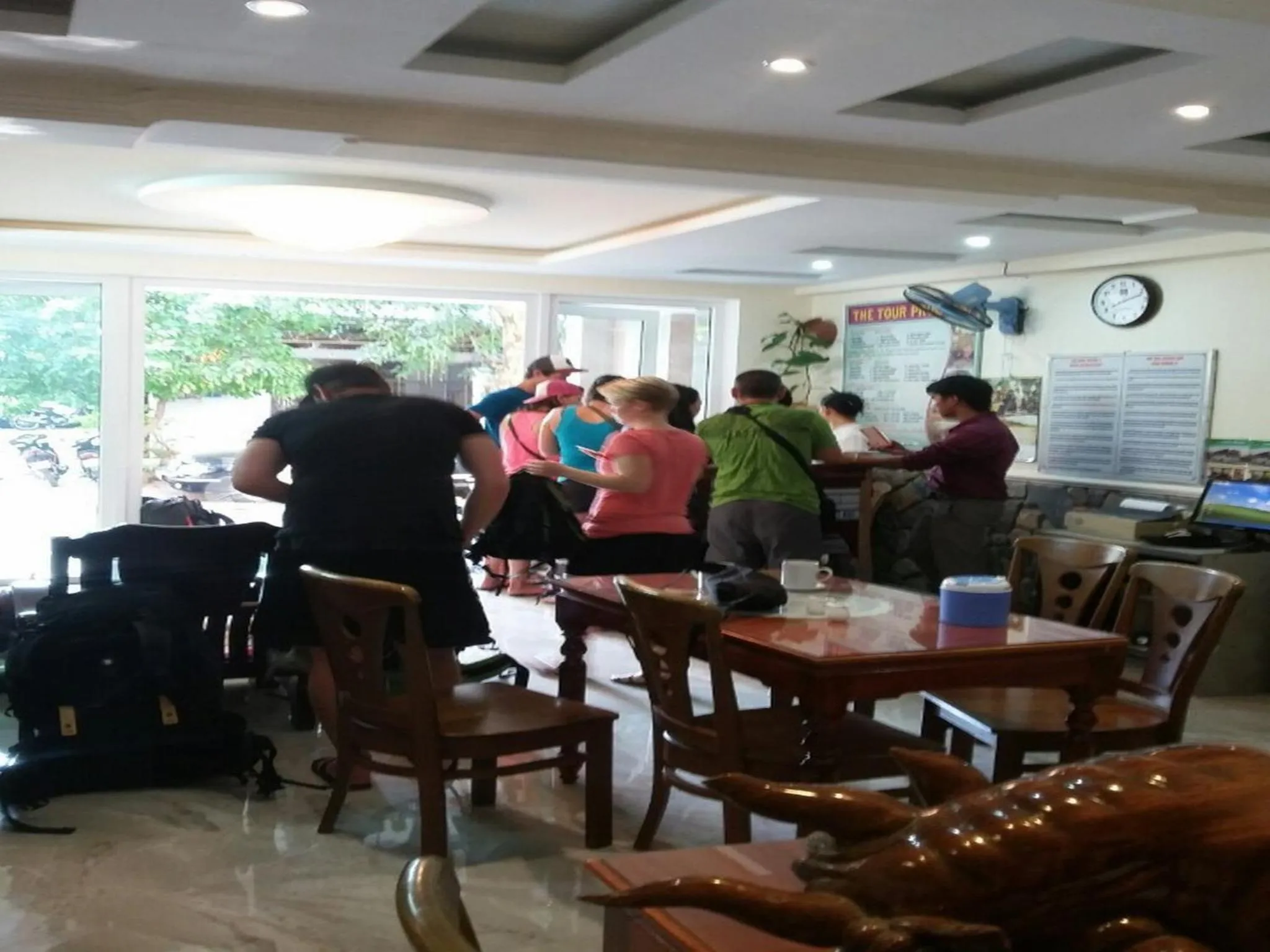 group of guests in Binh Duong 2 Hotel