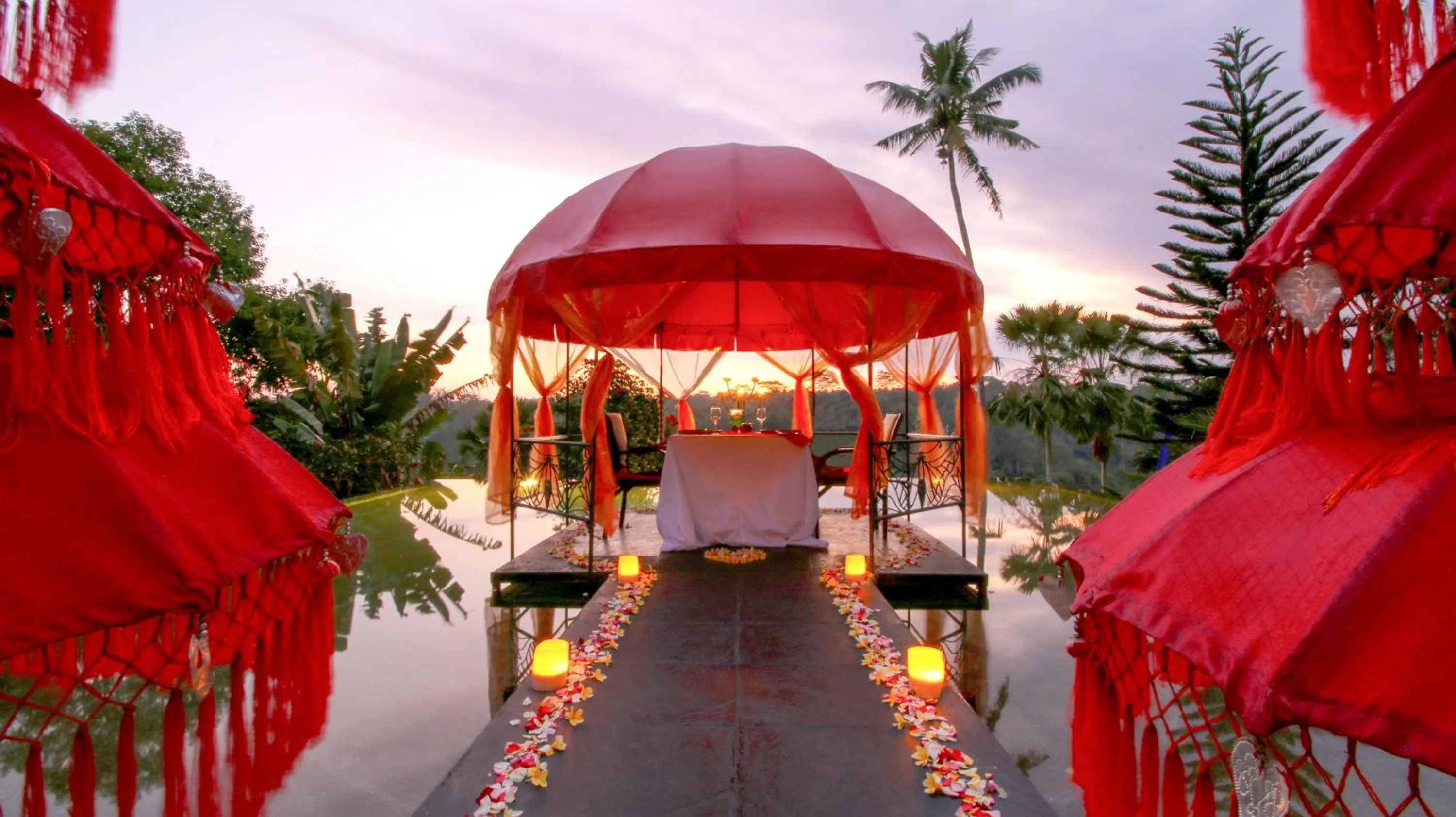 Dinner in Kupu Kupu Barong Villas and Tree Spa by L’OCCITANE