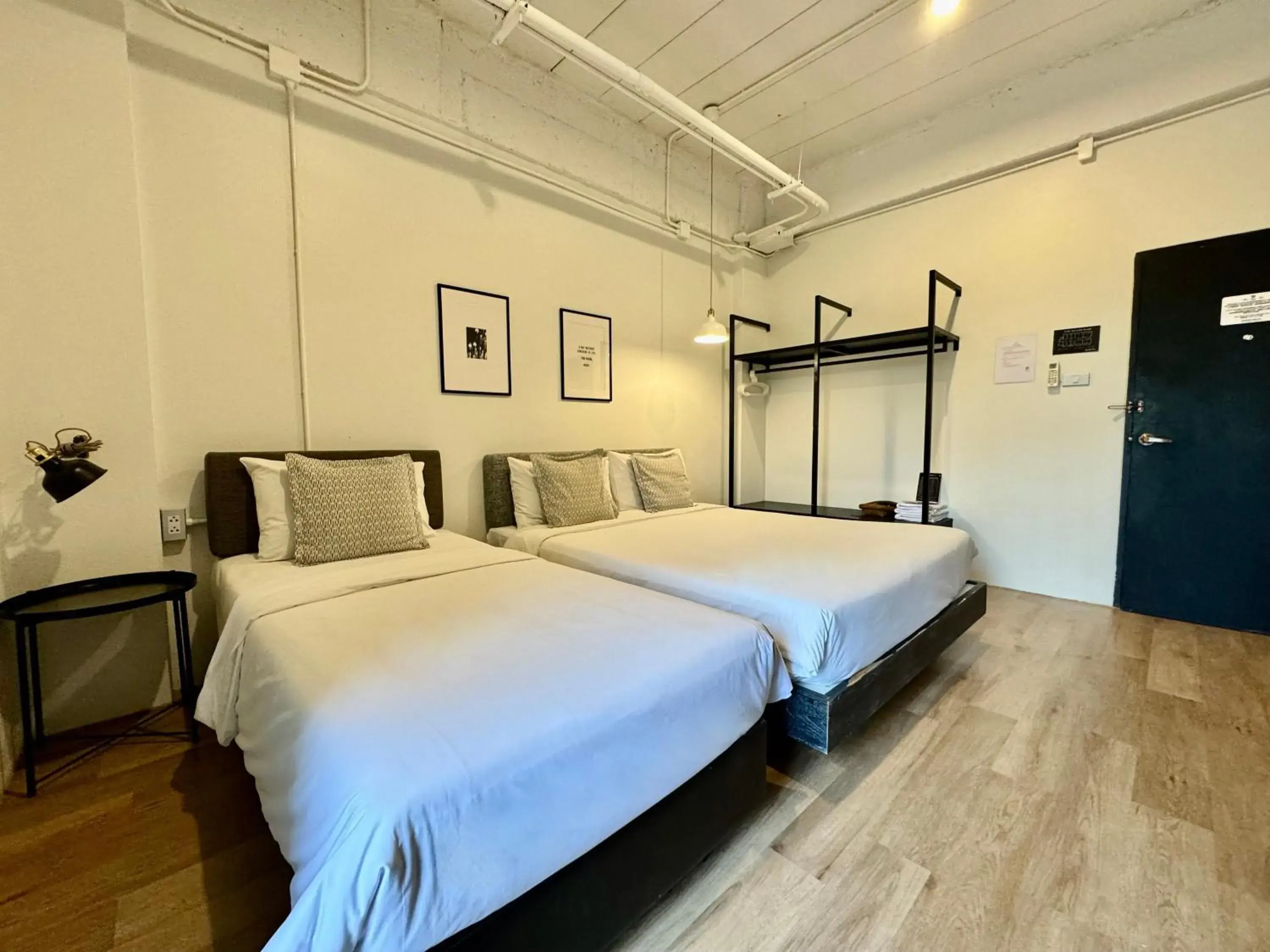 Triple Room with Private Bathroom in The51Hometel Triple Room with Private Bathroom in The51Hometel