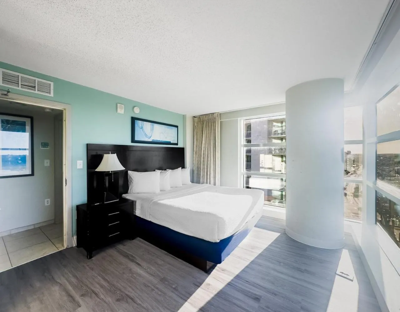 Bed in Oceans One 1806