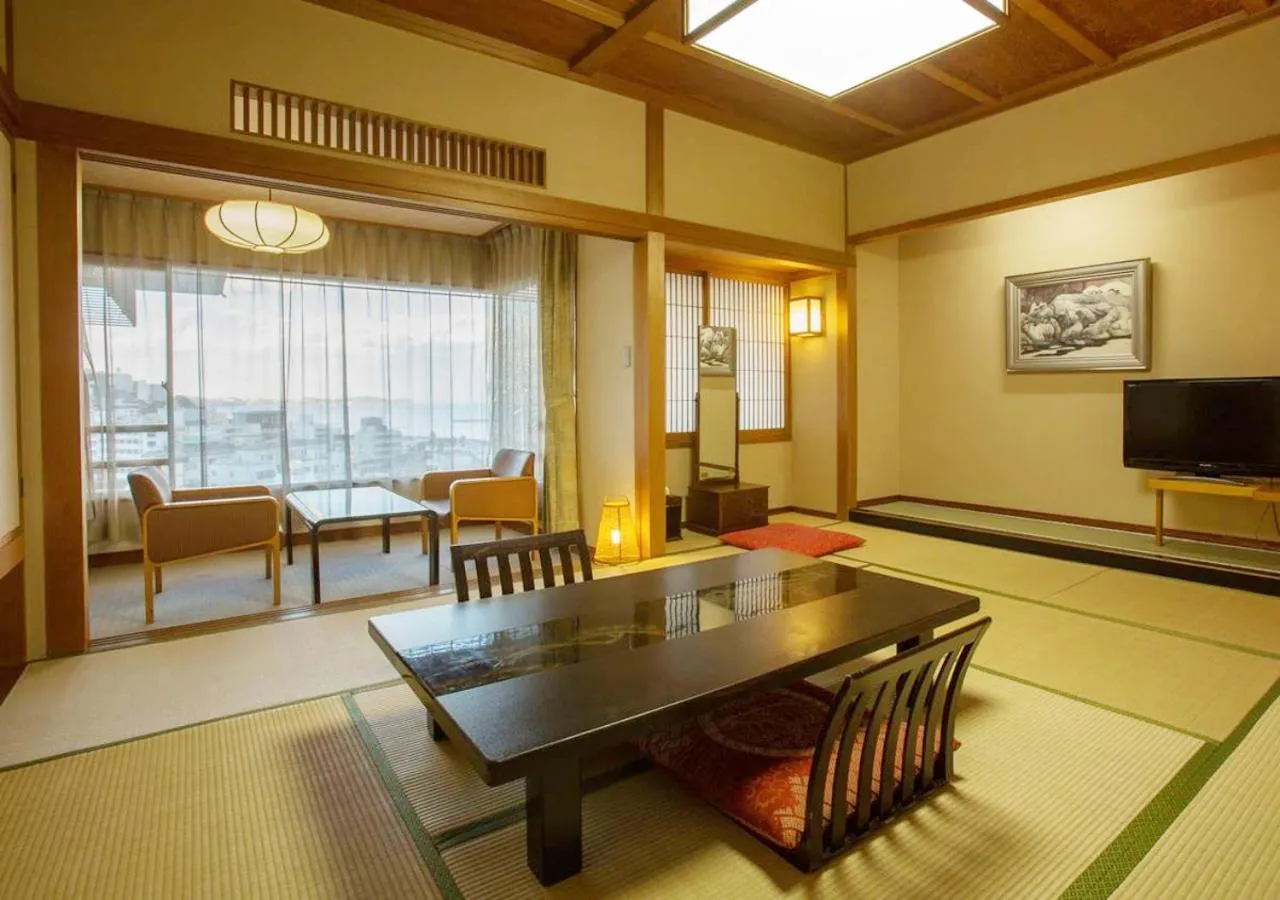 Photo of the whole room in Atami Kinjokan