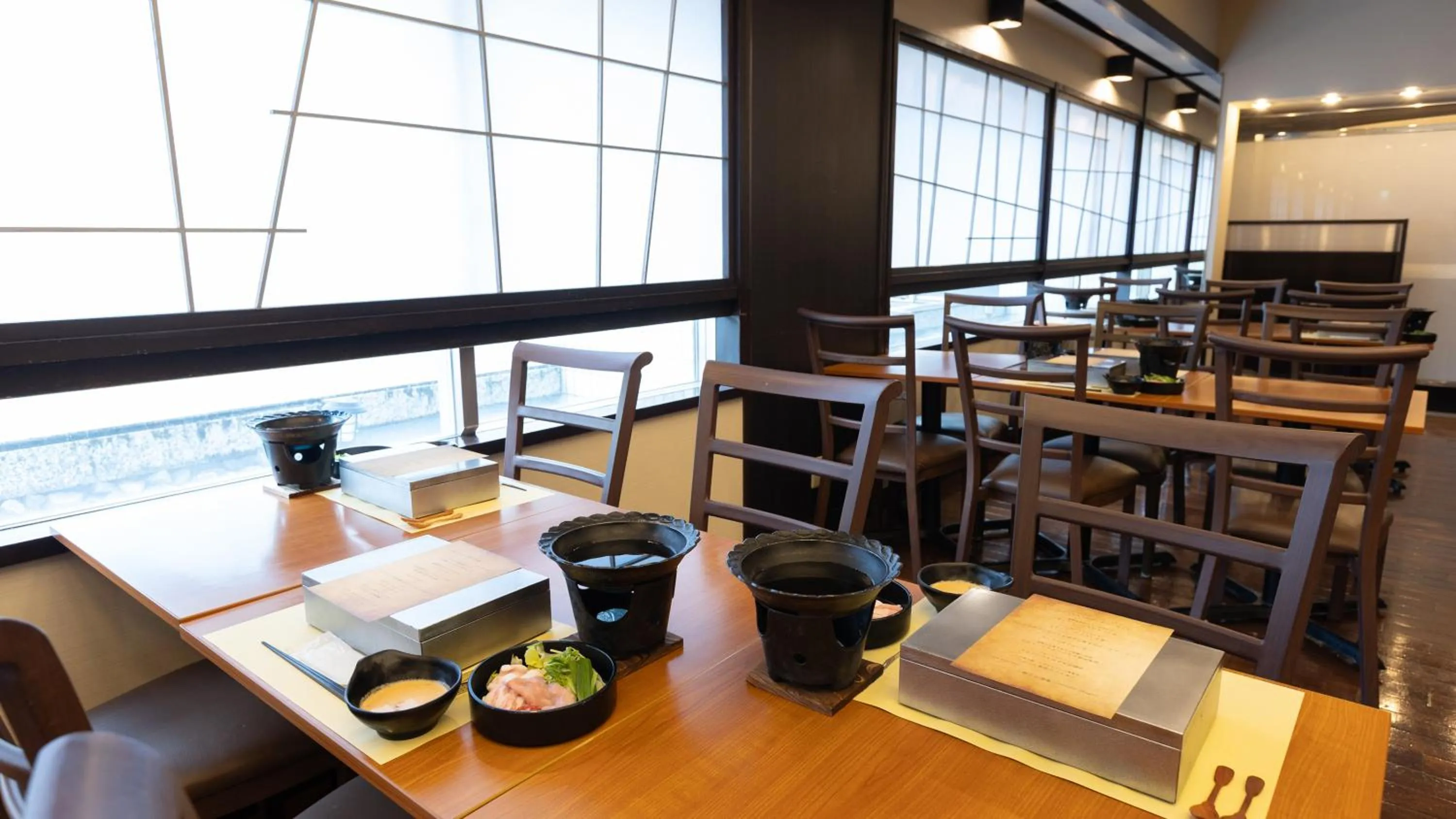 Restaurant/places to eat in Atami Season Hotel