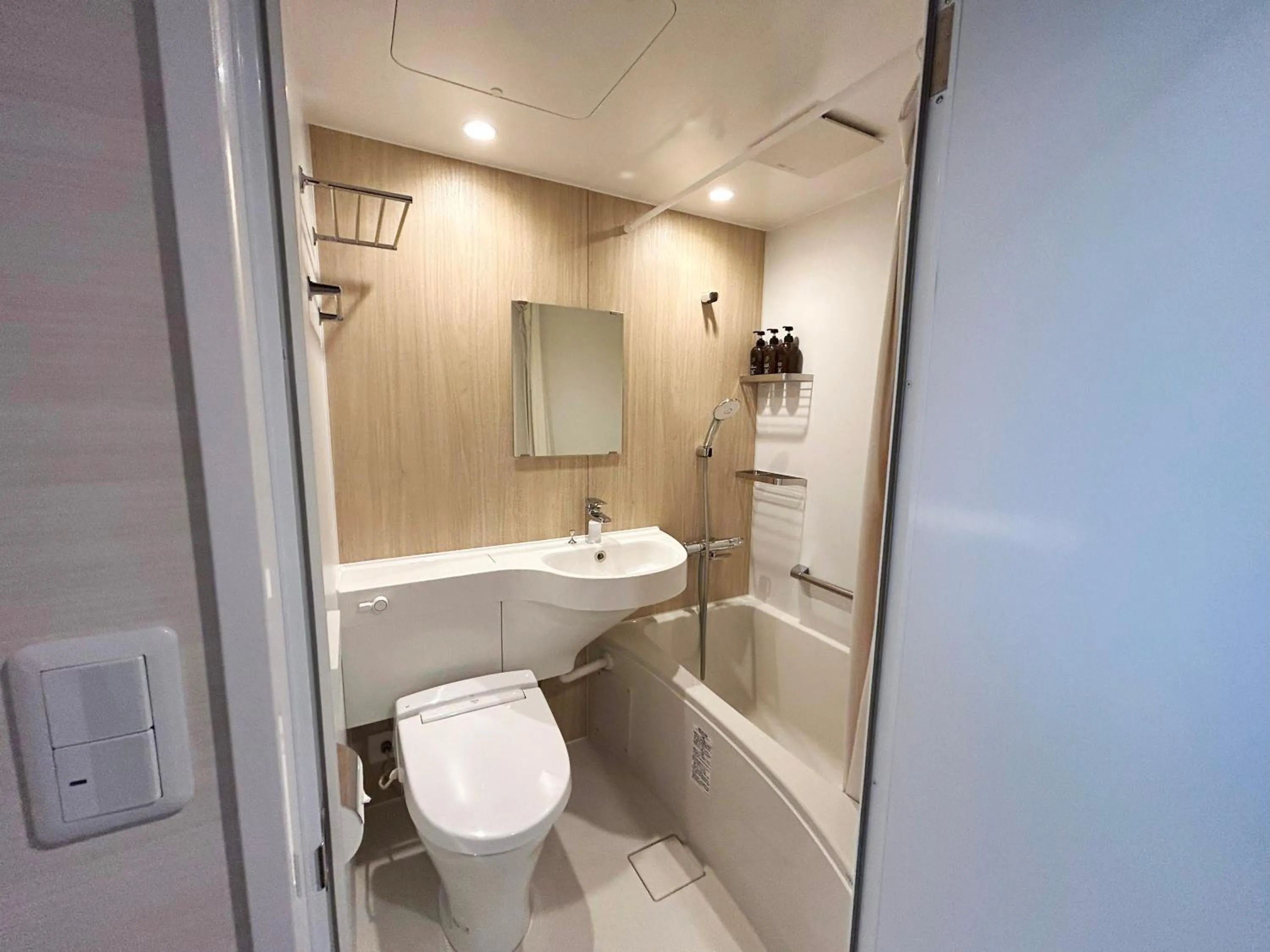 Toilet in Itoen Hotel Hakone Yumoto