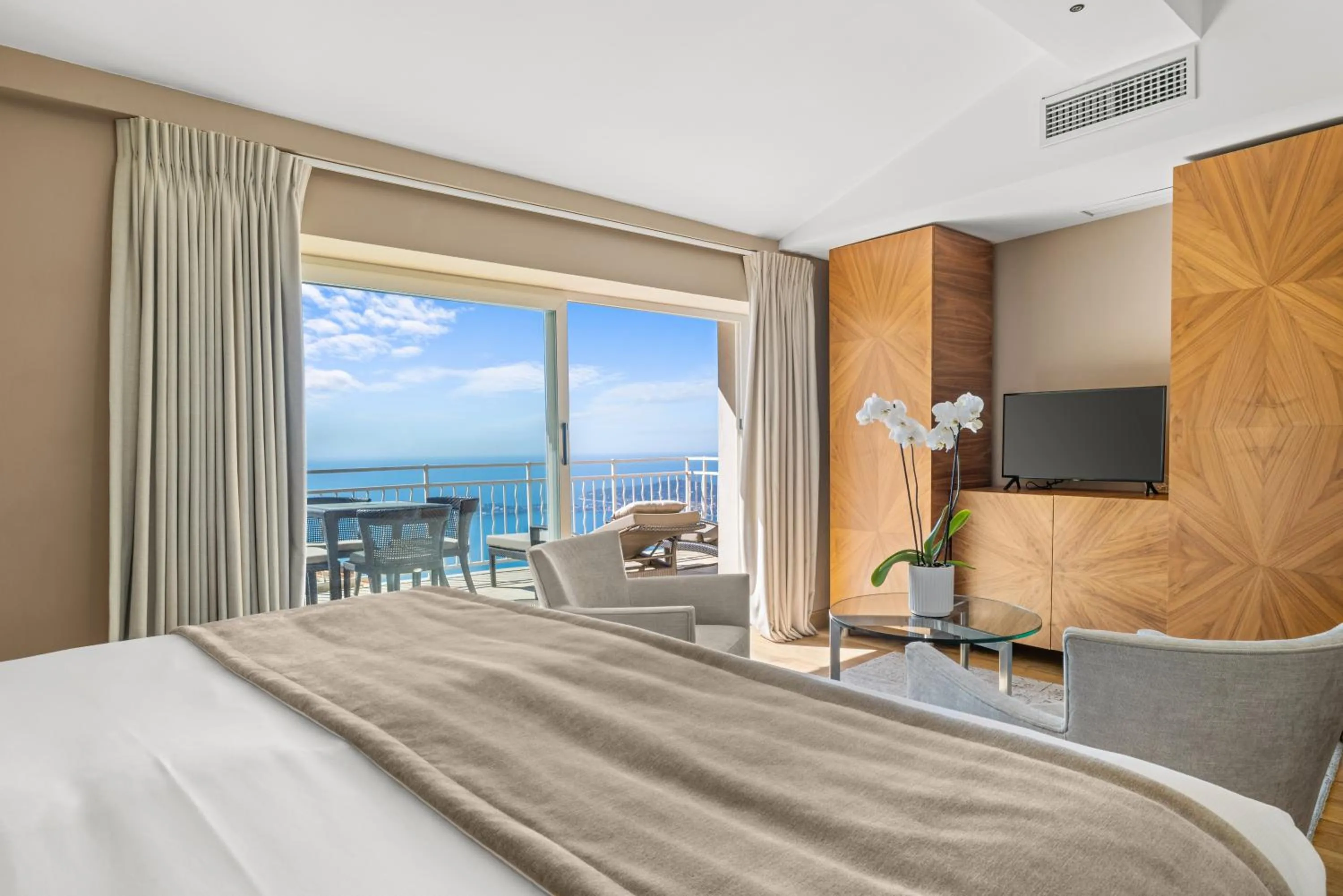 Bed in La Chèvre d'Or