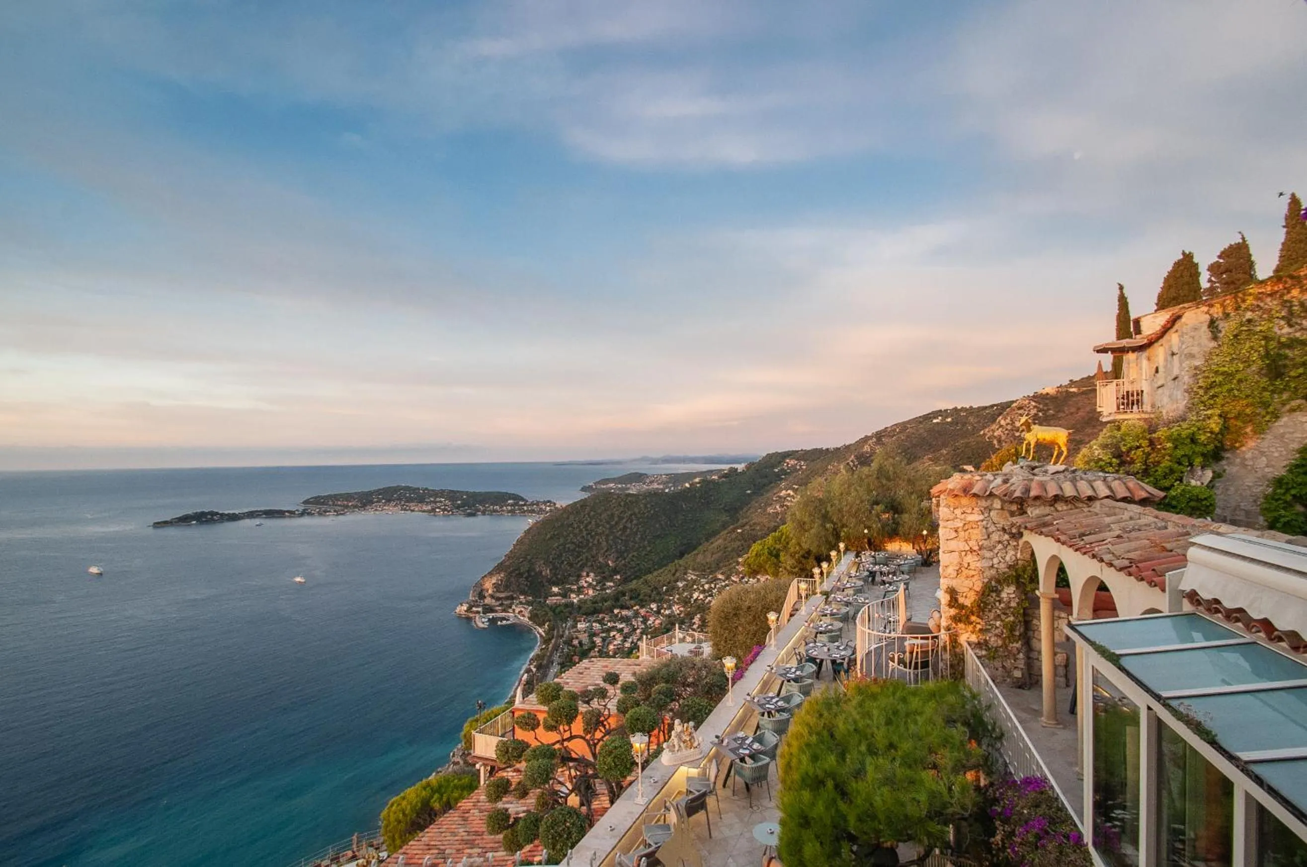 Bird's eye view in La Chèvre d'Or
