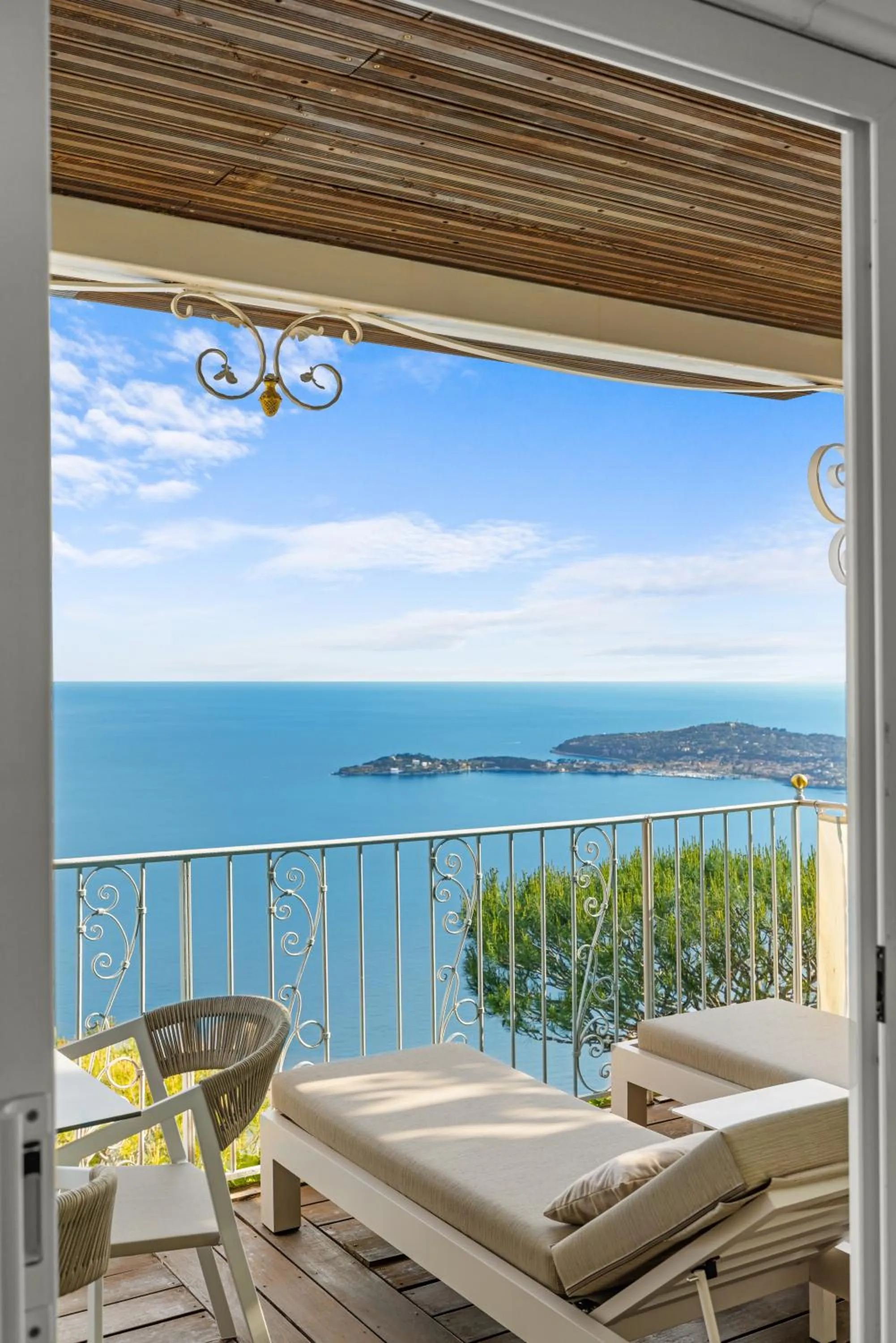 Natural landscape in La Chèvre d'Or