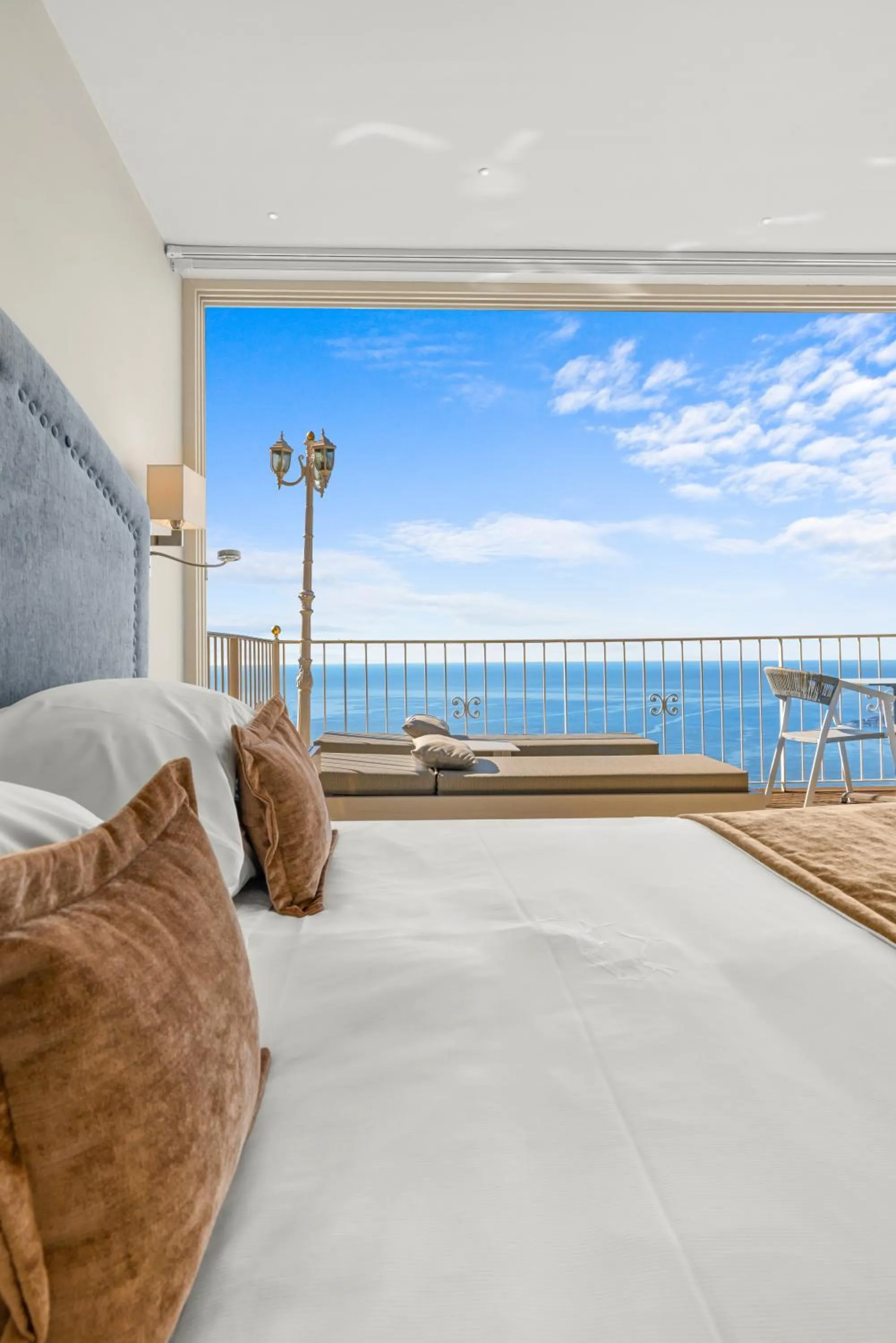 Bed in La Chèvre d'Or