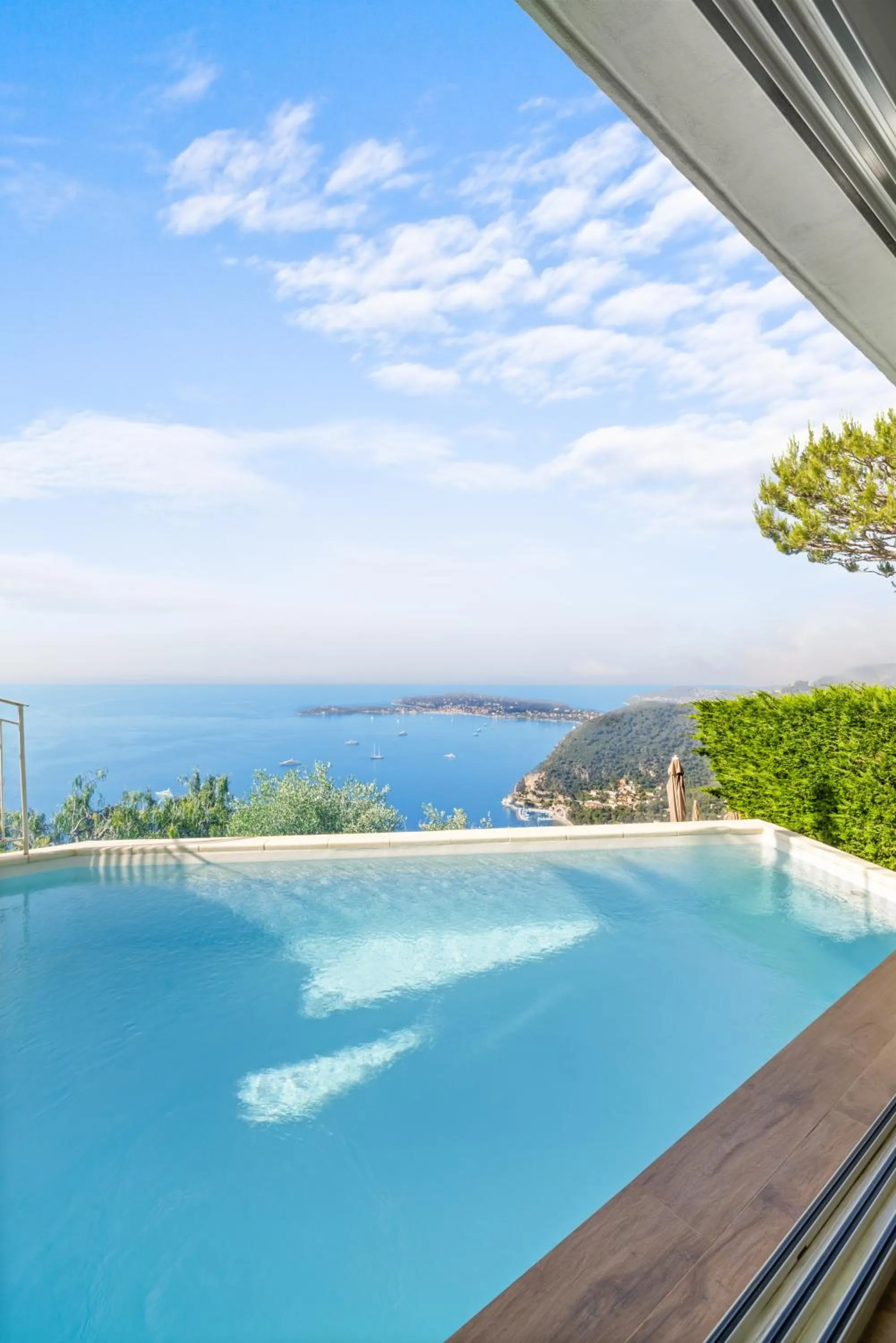 Natural landscape in La Chèvre d'Or