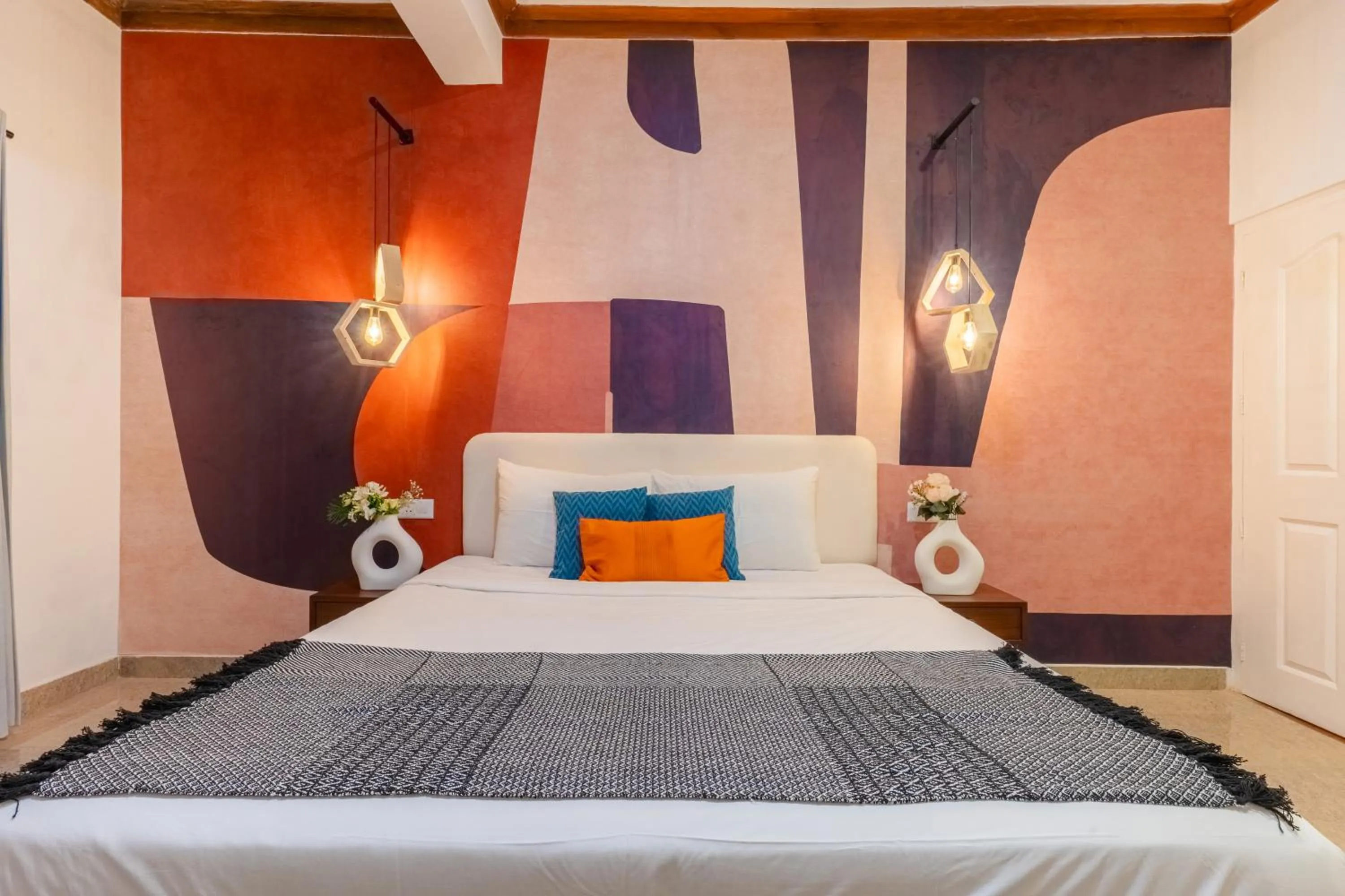 Bed in Seclude Kasauli, Himachal Pradesh